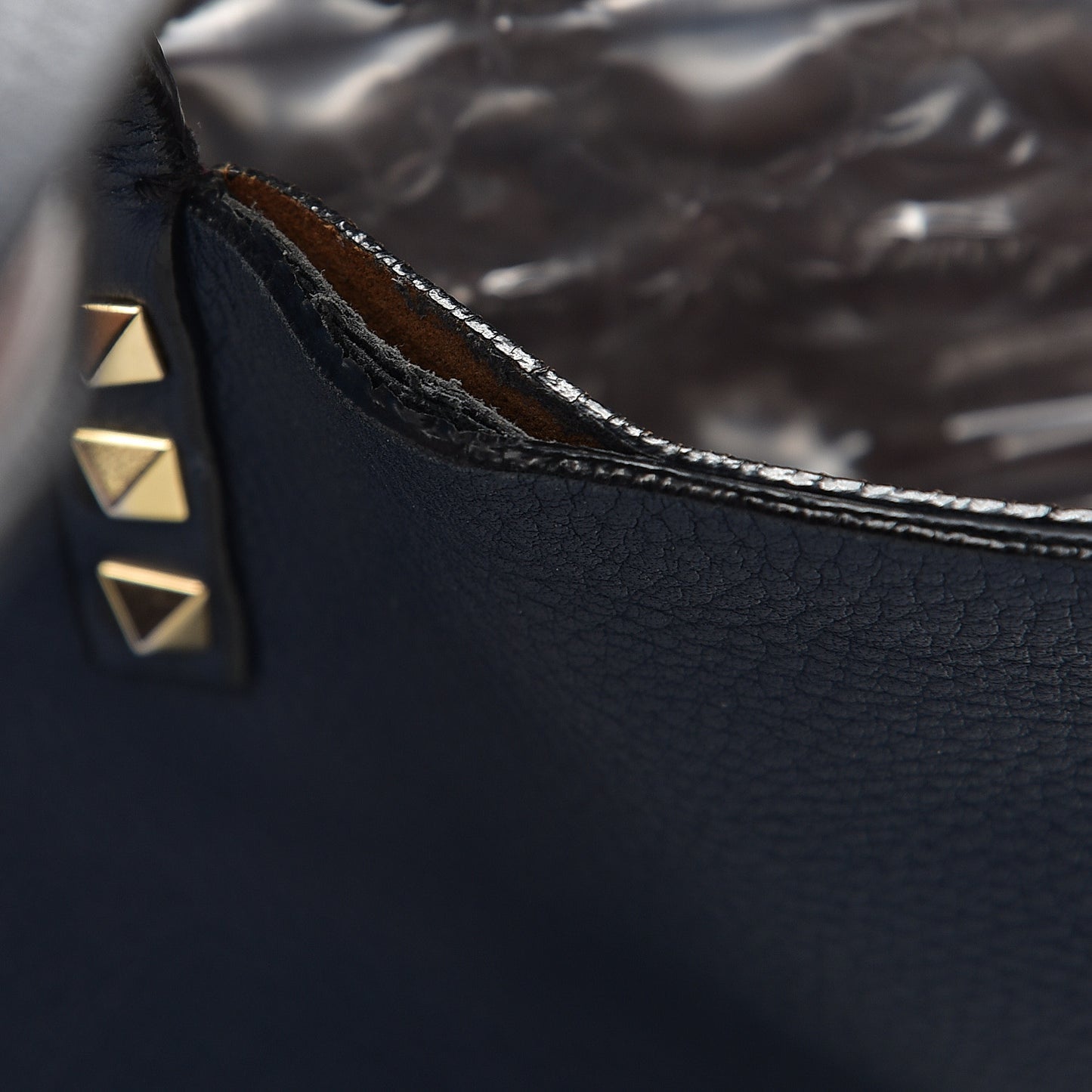 Pebbled Calfskin Large Rockstud Reversible Tote Light Cuir Marine
