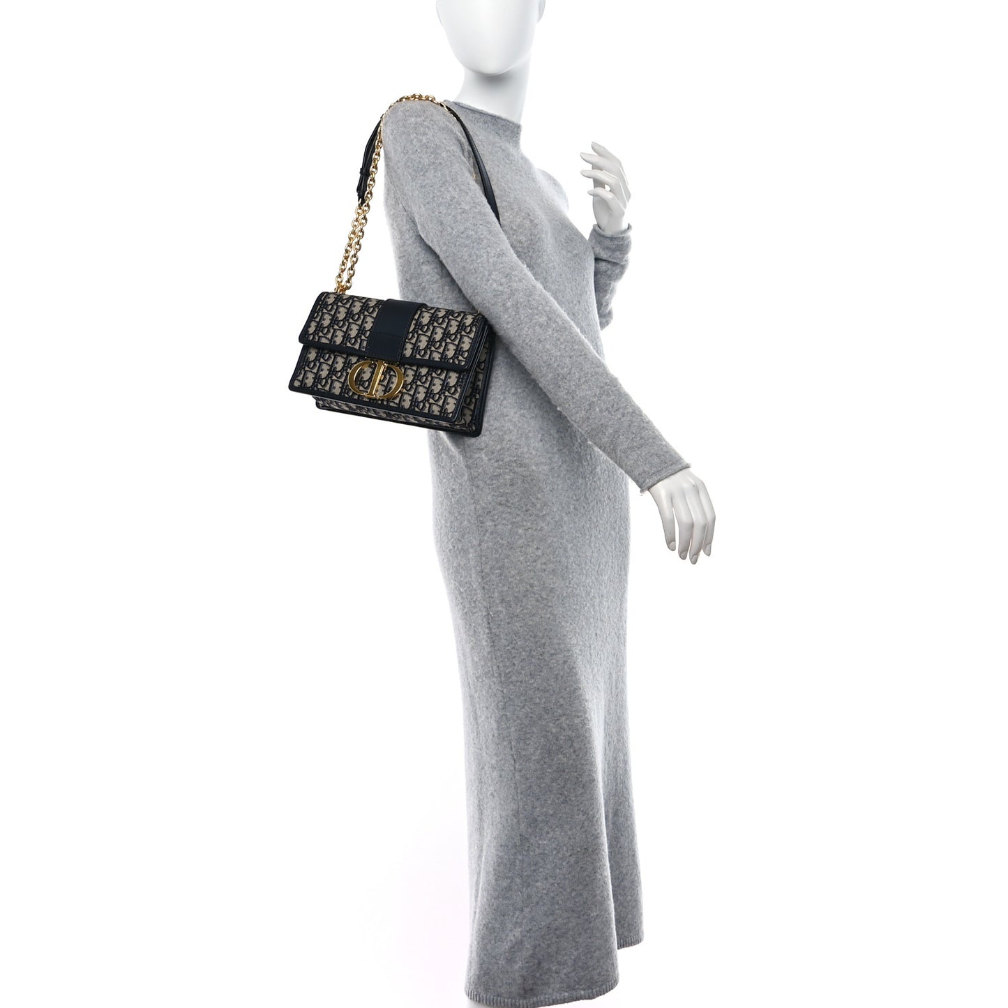 Oblique 30 Montaigne Chain Flap Bag Blue