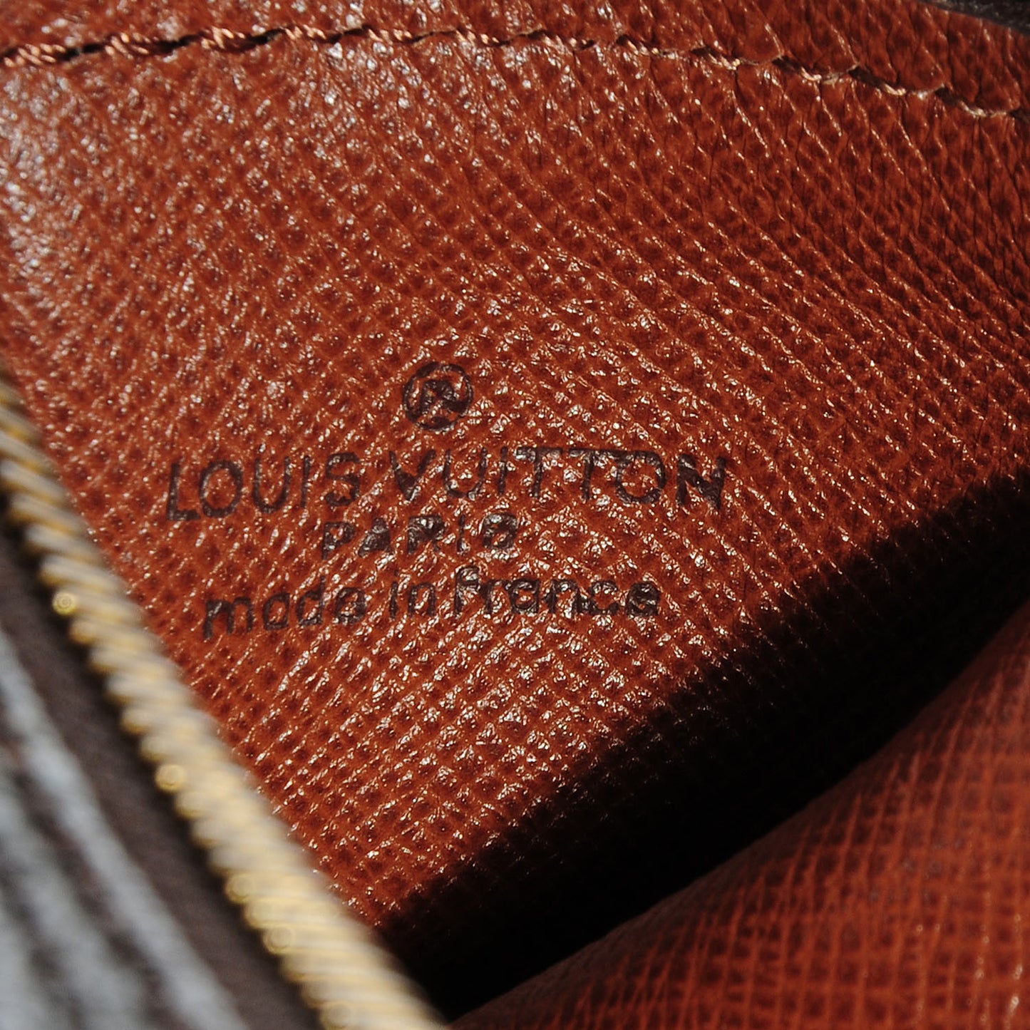 Monogram Papillon 26