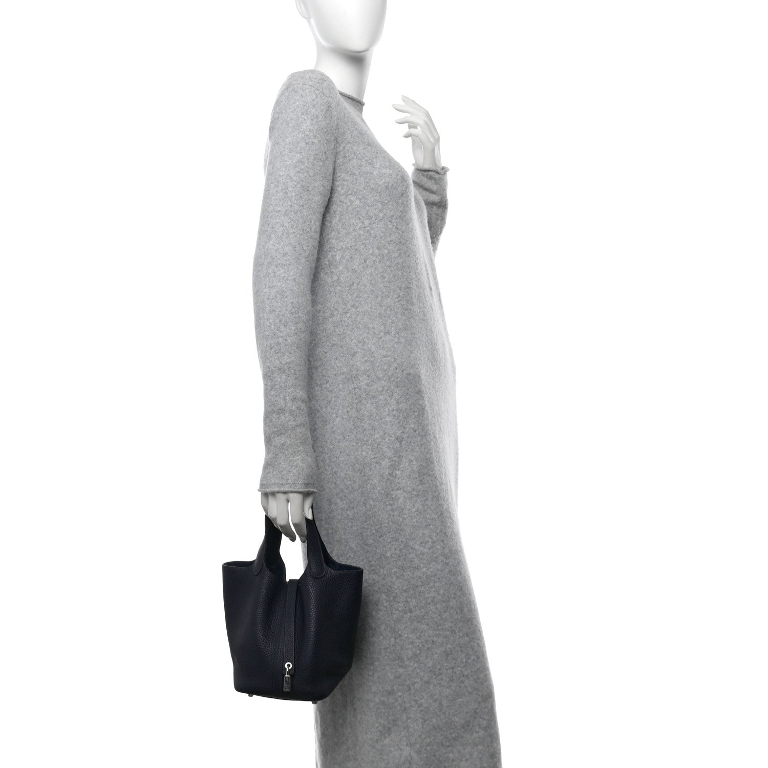 Hermes Taurillon Clemence Picotin Lock 18 PM Bleu Nuit 3 of 10