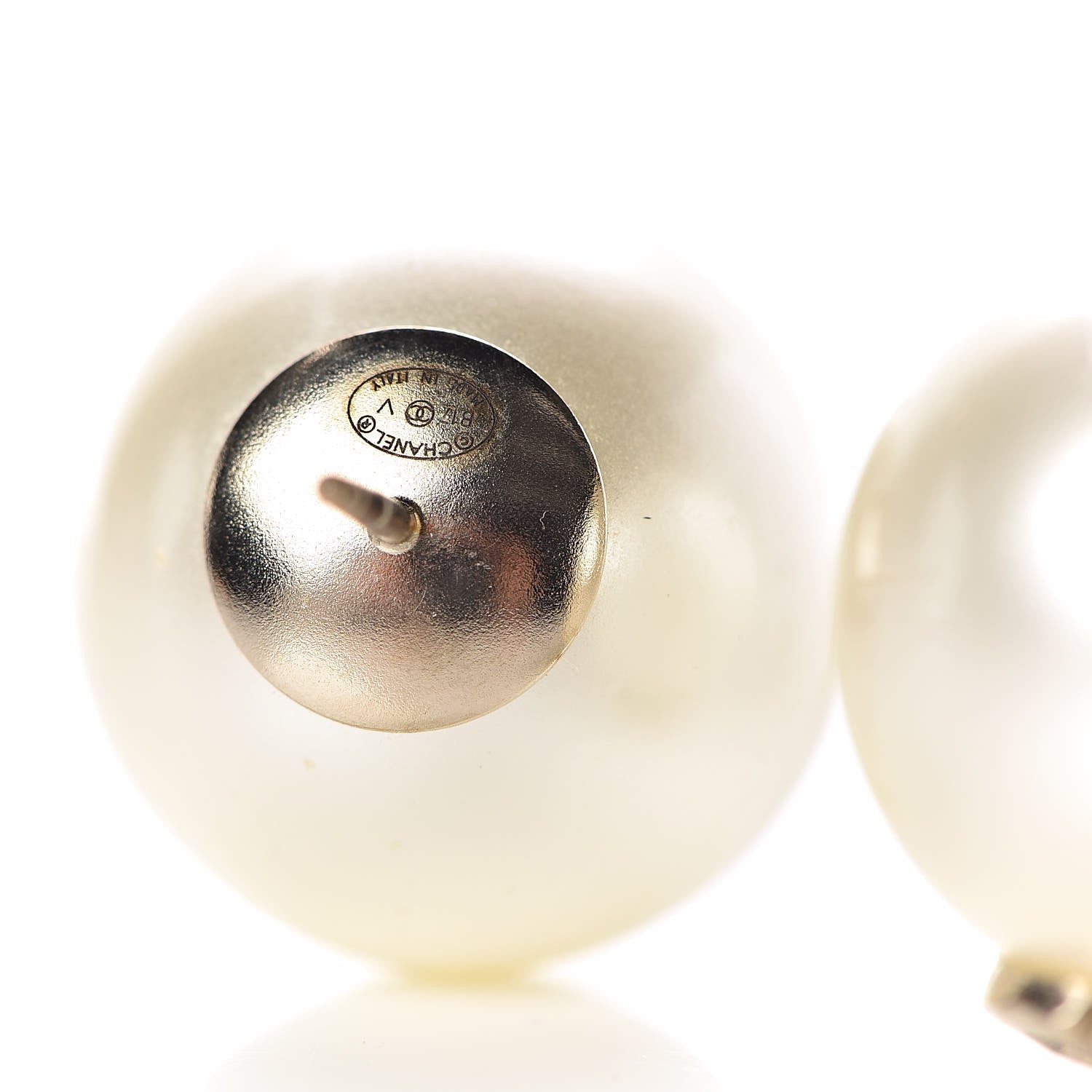 Chanel Pearl CC Large Earrings Gold 3 of 9