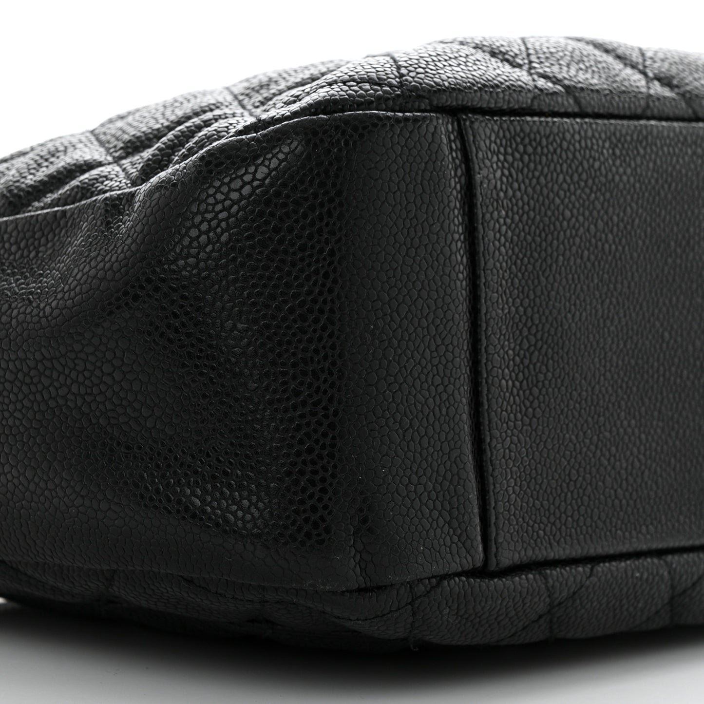 Caviar Quilted Timeless CC Shoulder Bag Black