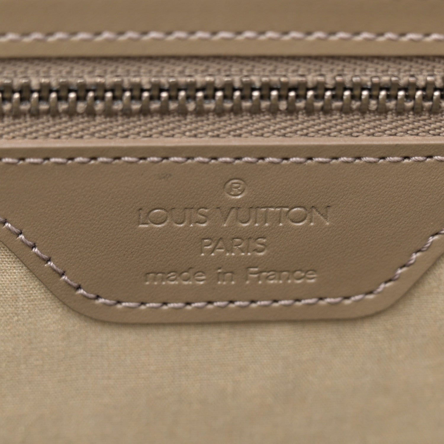 Louis Vuitton Epi Saint Tropez Pepper 6 of 12