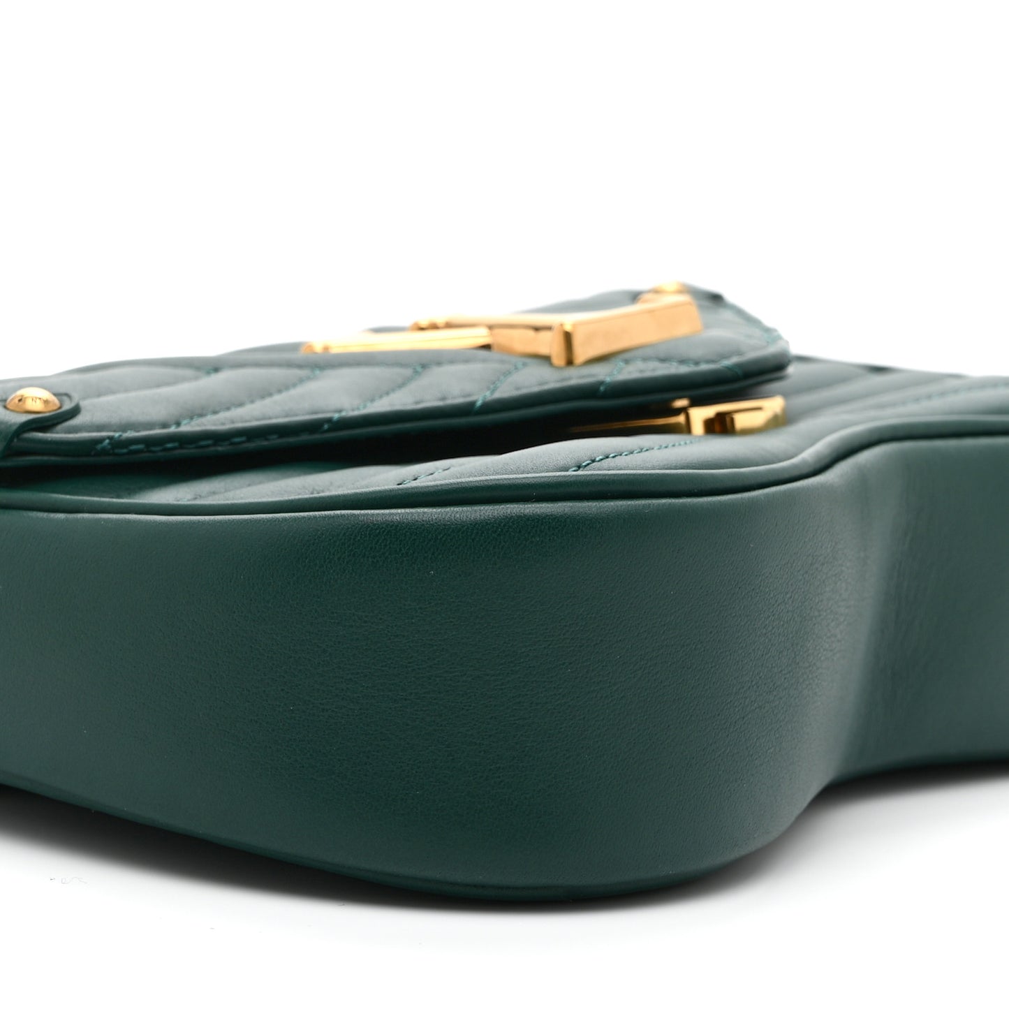 Calfskin New Wave Chain PM Emerald