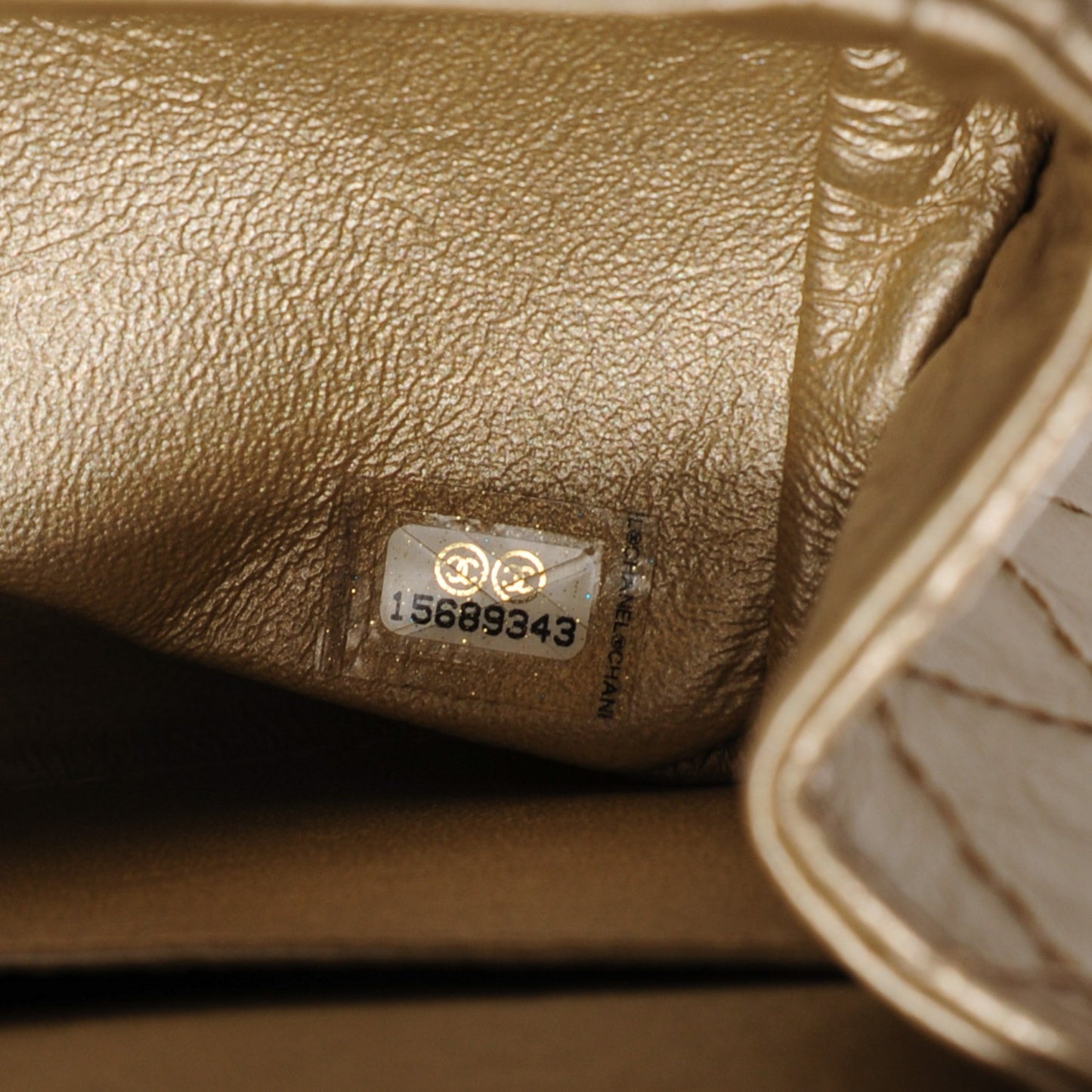 Metallic Aged Calfskin Quilted 2.55 Reissue 226 Flap Light Gold