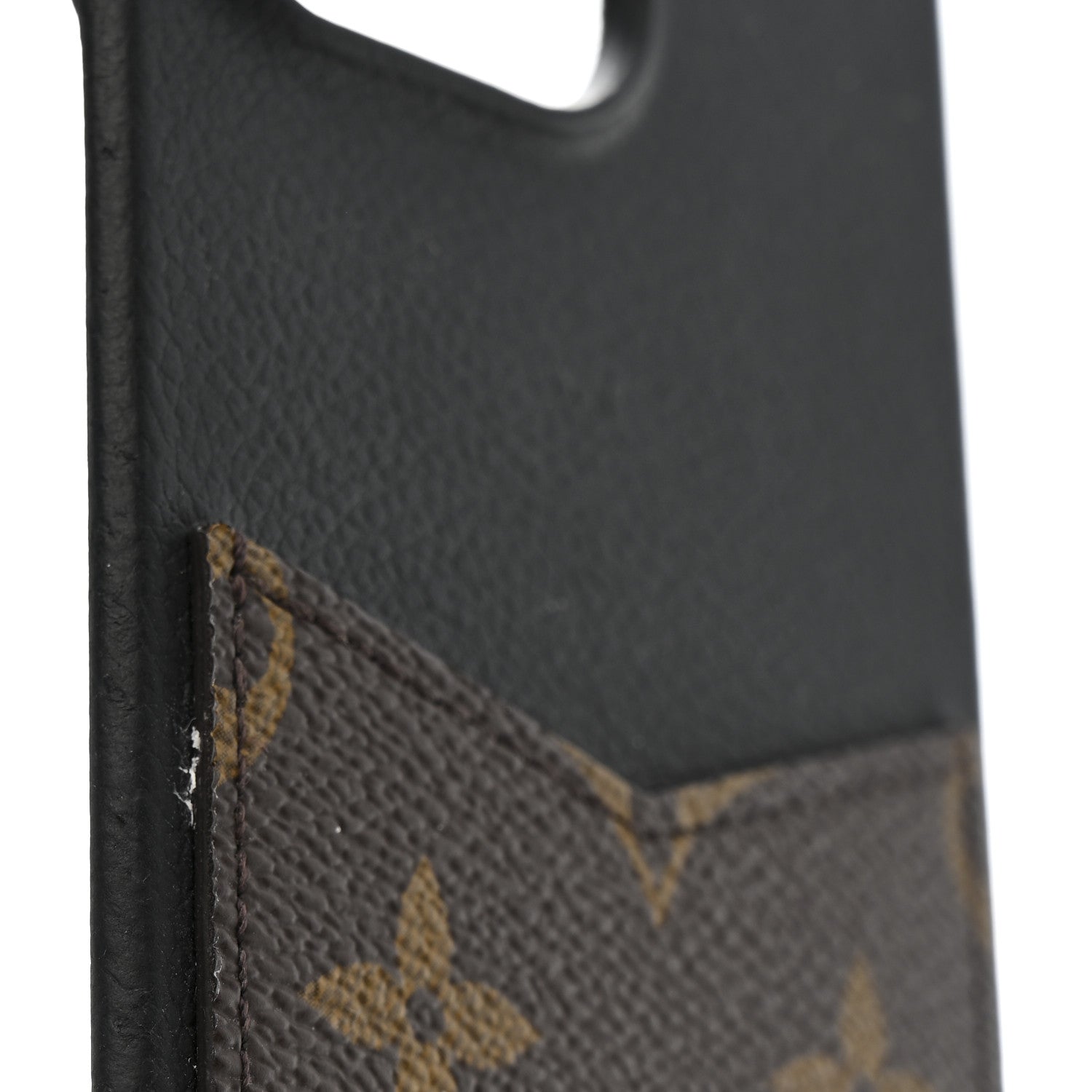 Louis Vuitton Monogram Pallas iPhone 16 Pro Bumper 8 of 8