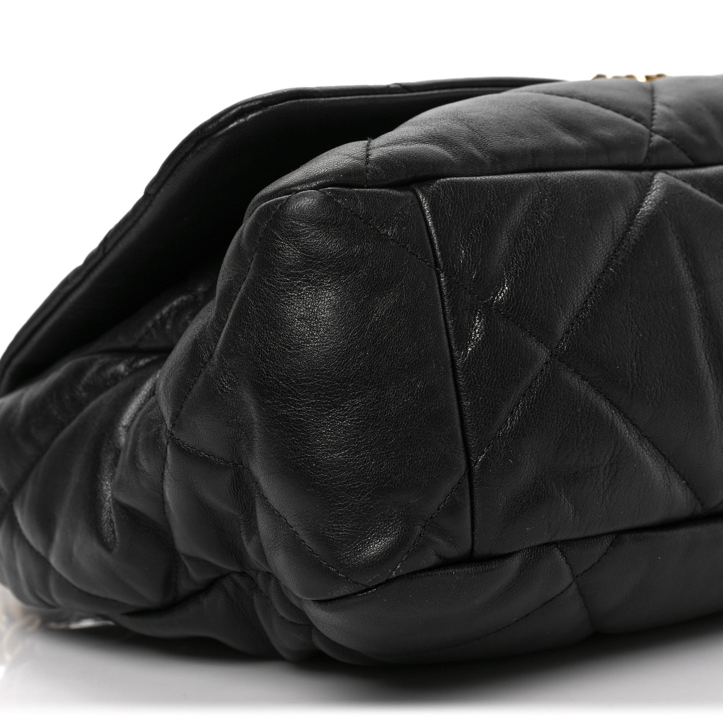 Shiny Goatskin Quilted Maxi Chanel 19 Flap Black