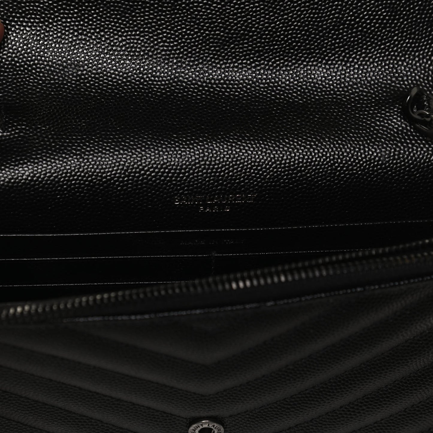 Grain De Poudre Matelasse Chevron Monogram Monochrome Envelope Chain Wallet Black