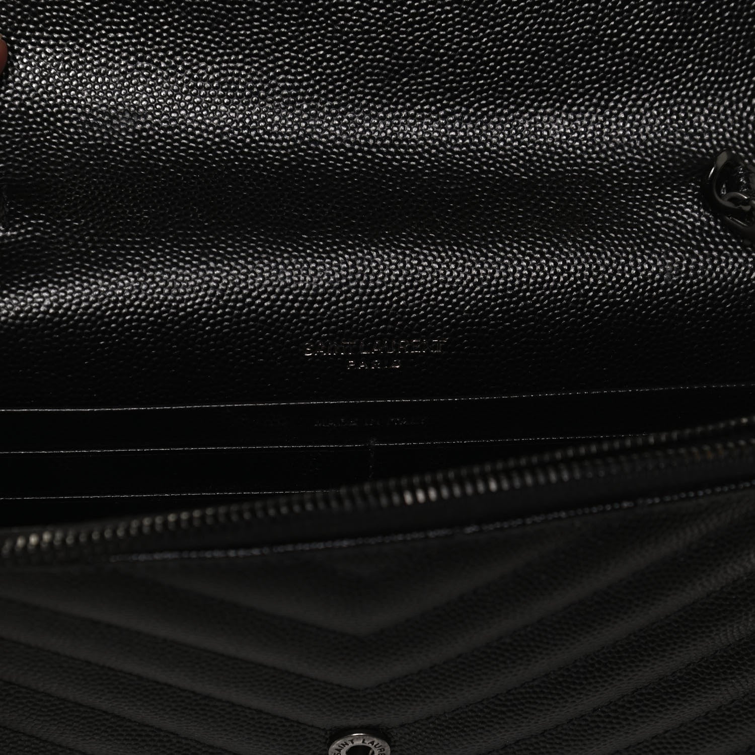 Saint Laurent Grain De Poudre Matelasse Chevron Monogram Monochrome Envelope Chain Wallet Black 5 of 11