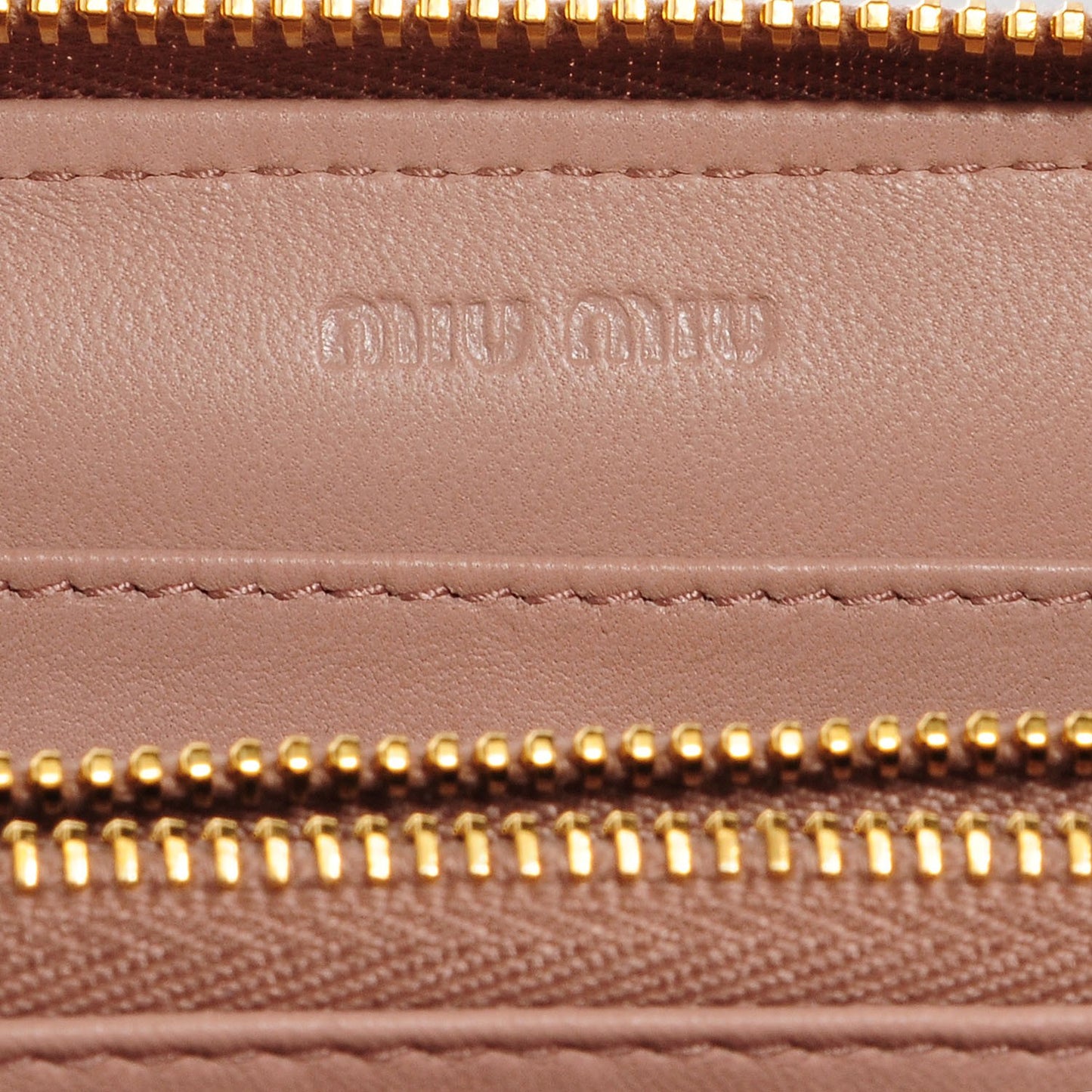 Matelasse Zip Around Wallet Cammeo