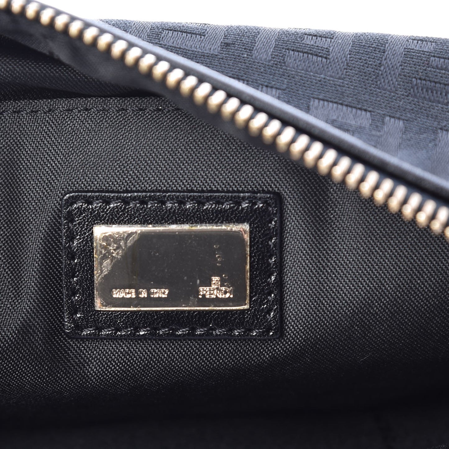 Zucchino Cuoio Small Chef Pocket Shoulder Bag Black