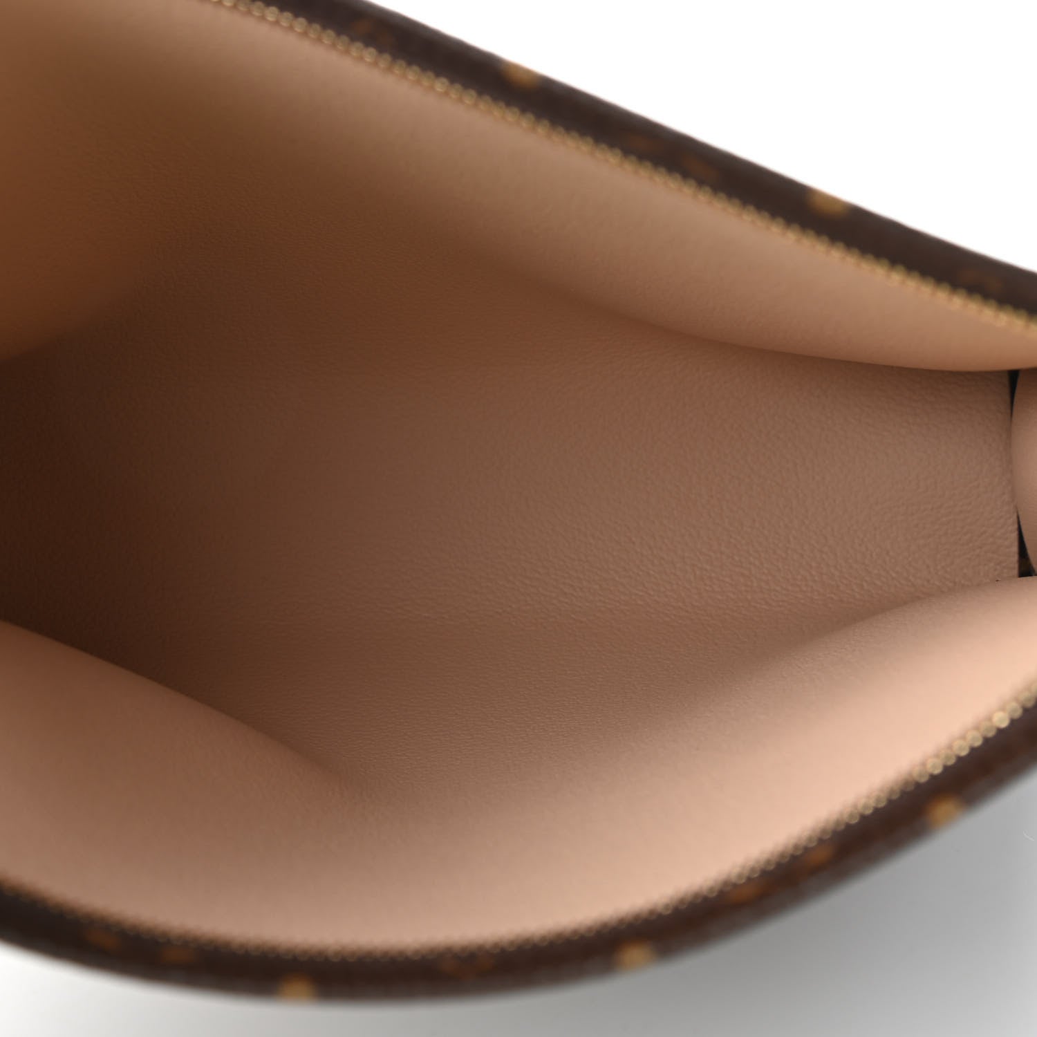 Louis Vuitton Monogram Toiletry Pouch 26 5 of 9