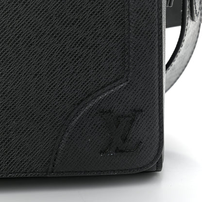 Louis Vuitton Taiga New Flap Messenger Black 7 of 12