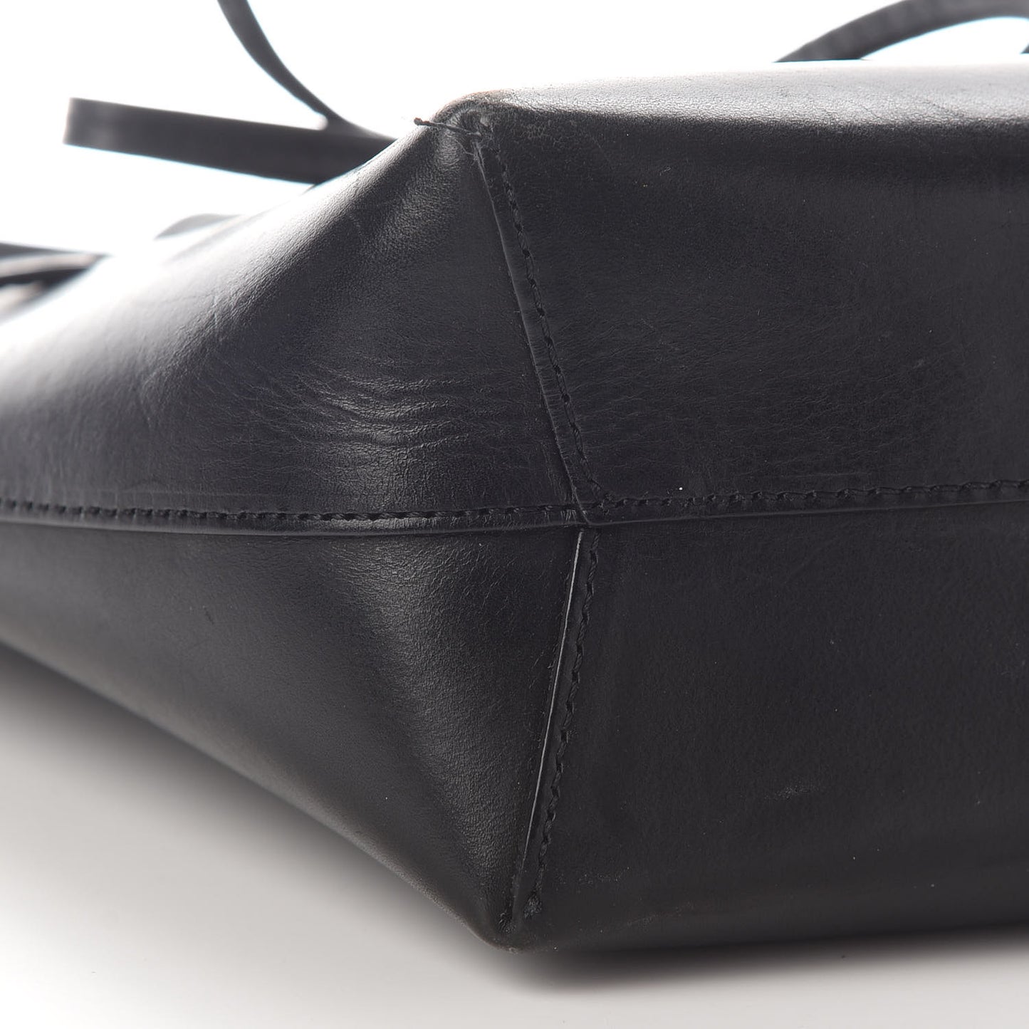 Vegetable Tanned Calfskin Mini Mini Bucket Bag Black Ballerina