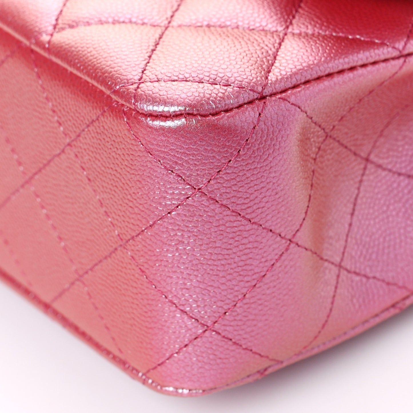 Iridescent Caviar Quilted Medium Double Flap Pink