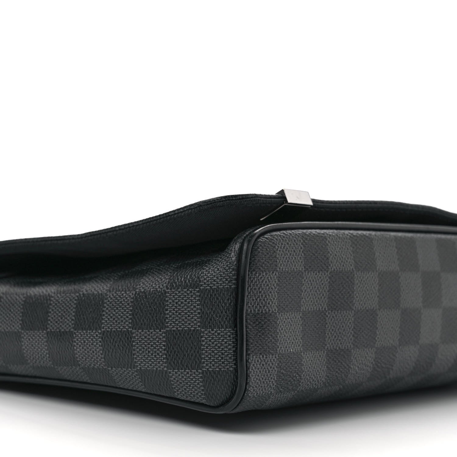 Louis Vuitton Damier Graphite District PM 7 of 10