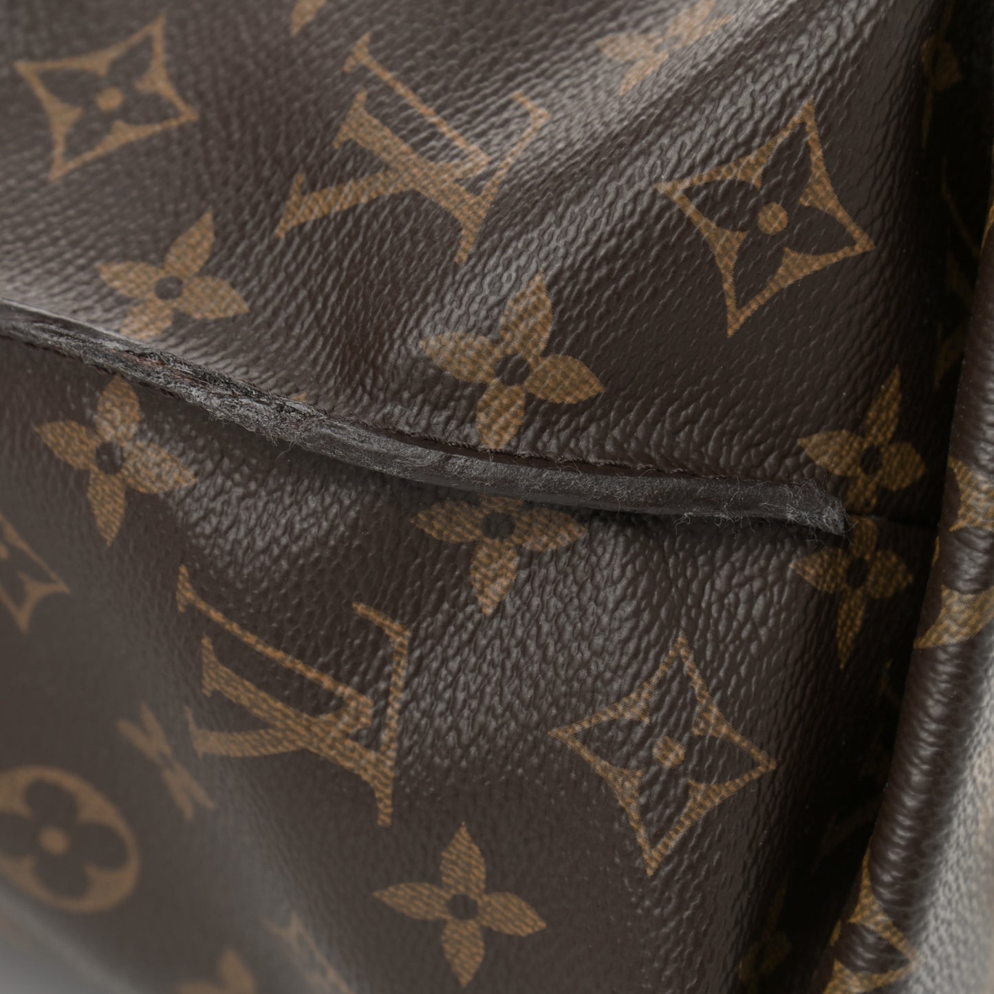 Monogram Metis
