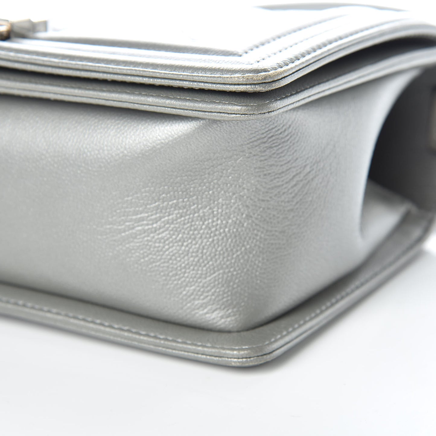 Metallic Caviar Quilted Medium Boy Flap Silver