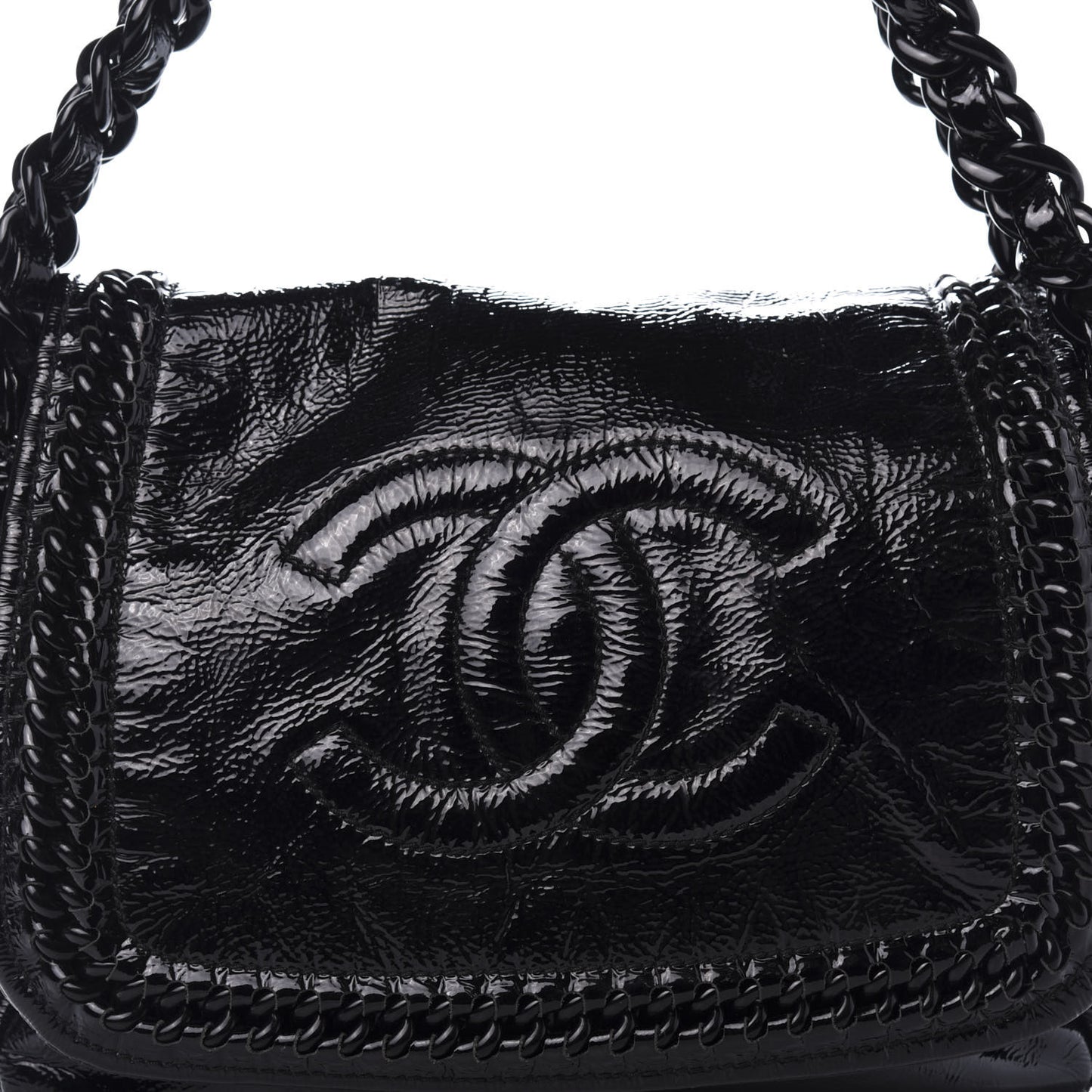 Crinkled Patent Modern Chain Flap Black