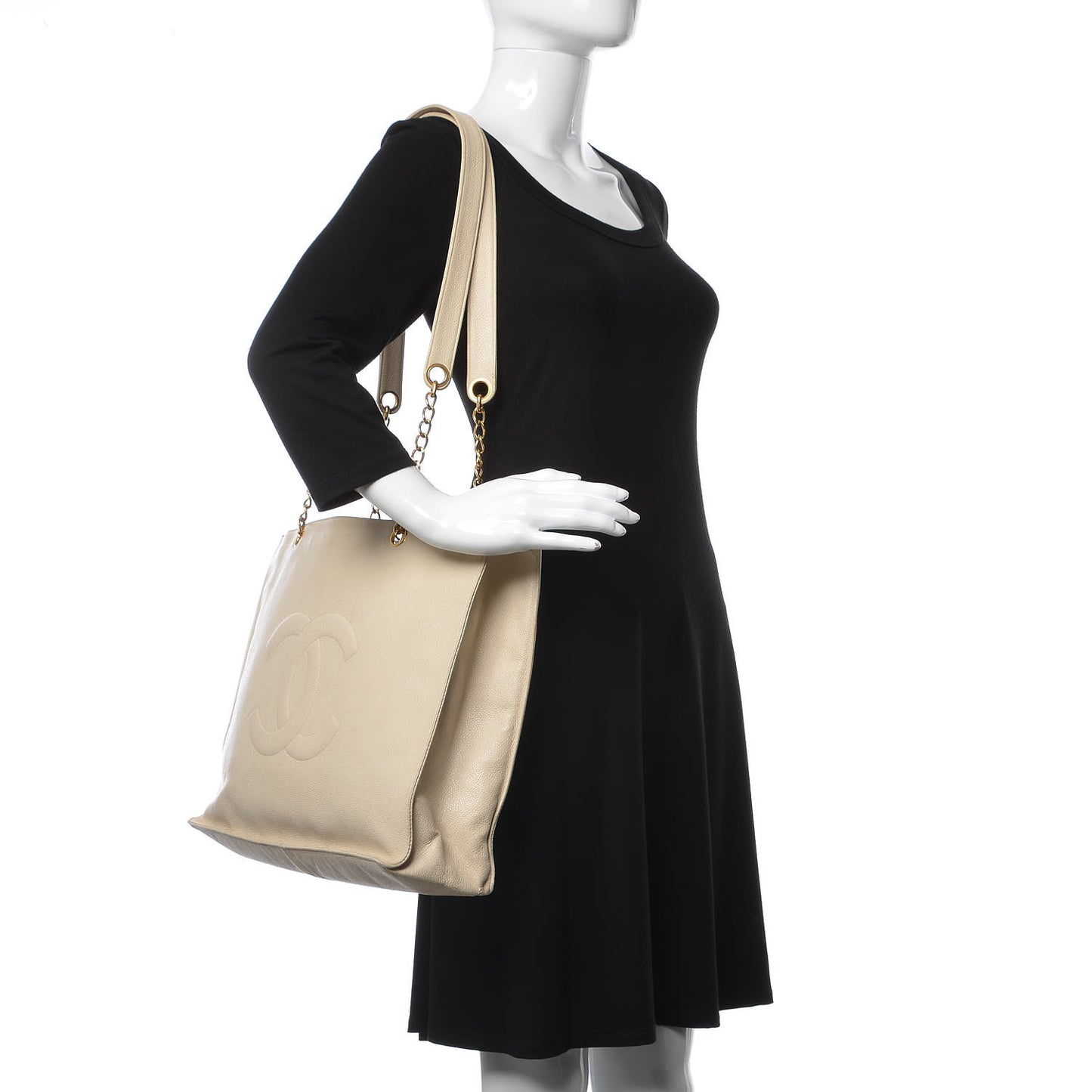 Caviar CC Shopper Tote Beige Clair