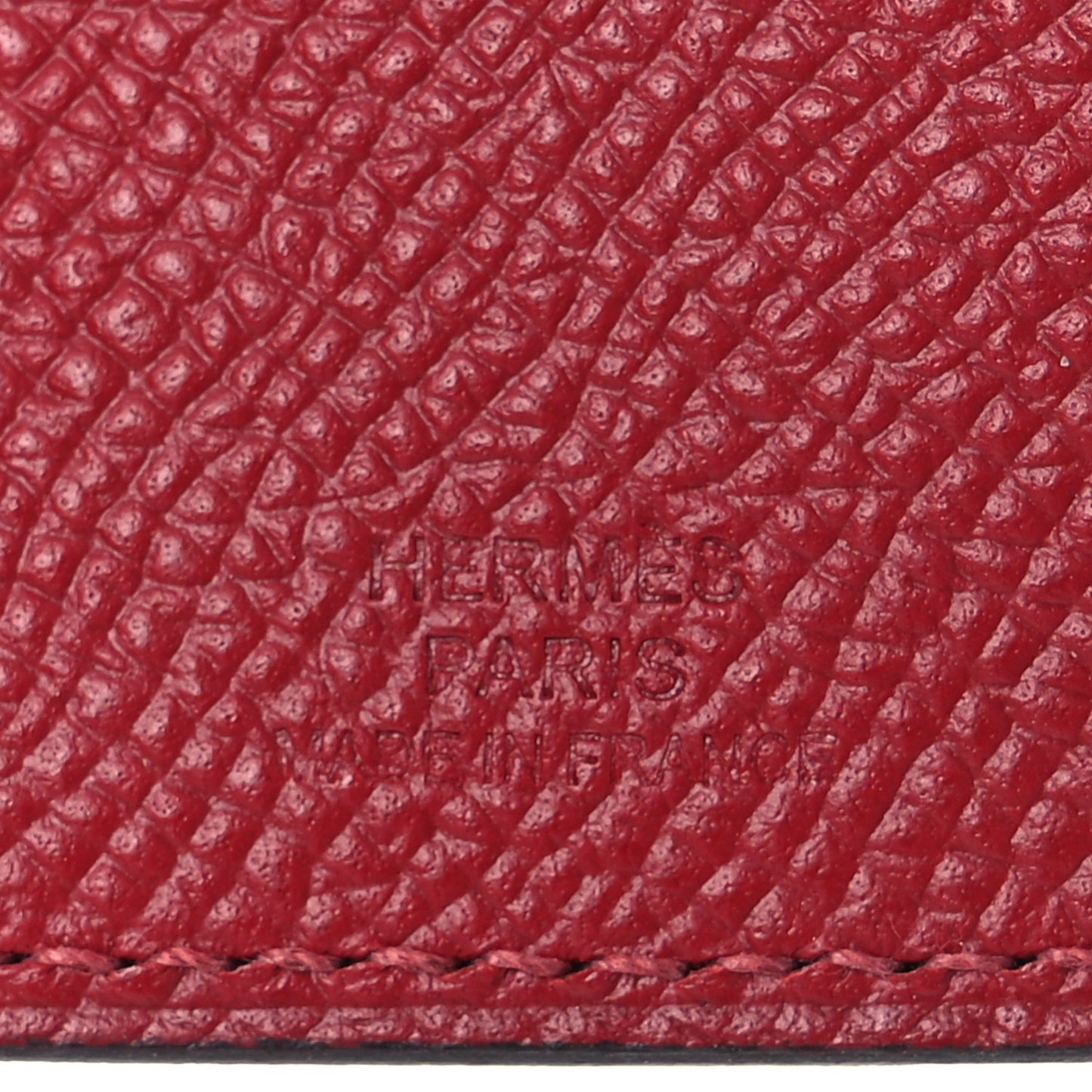 Epsom Tarmac PM Passport Holder Rouge Grenat