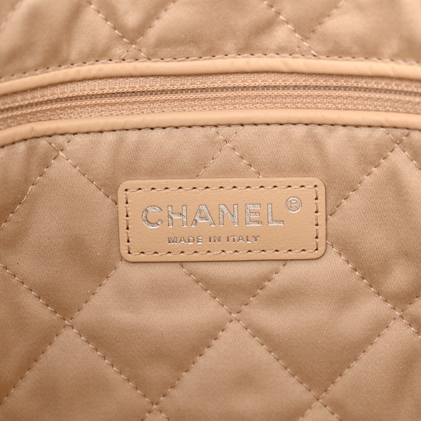 Shiny Calfskin Quilted Rainbow Small Chanel 22 White
