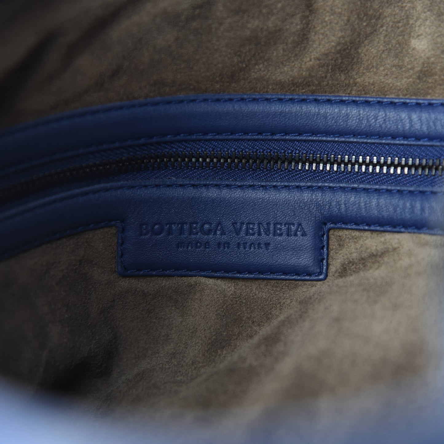 Nappa Intrecciato Maxi Veneta Hobo Sapphire