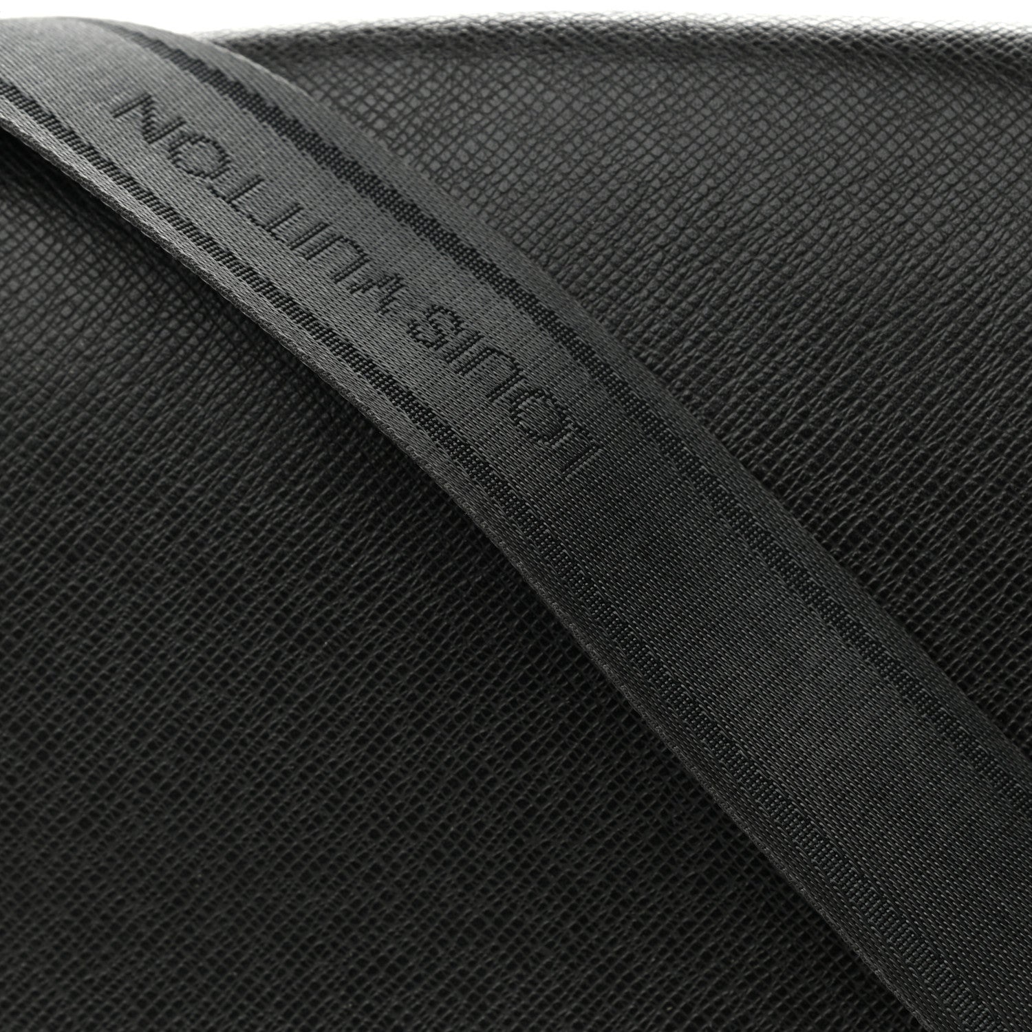 Louis Vuitton Taiga Roman PM Messenger Black 8 of 19