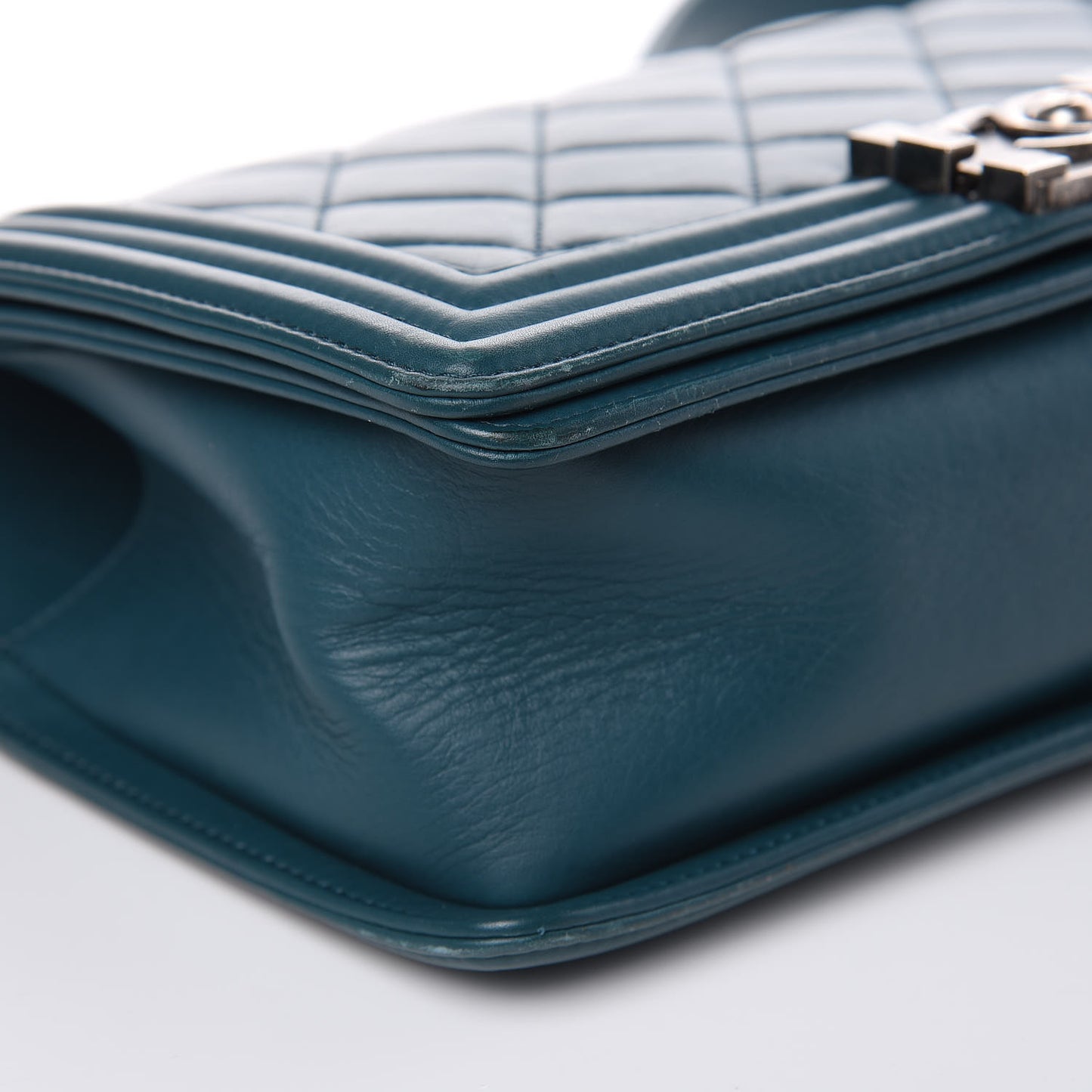 Lambskin Quilted Medium Boy Flap Dark Green