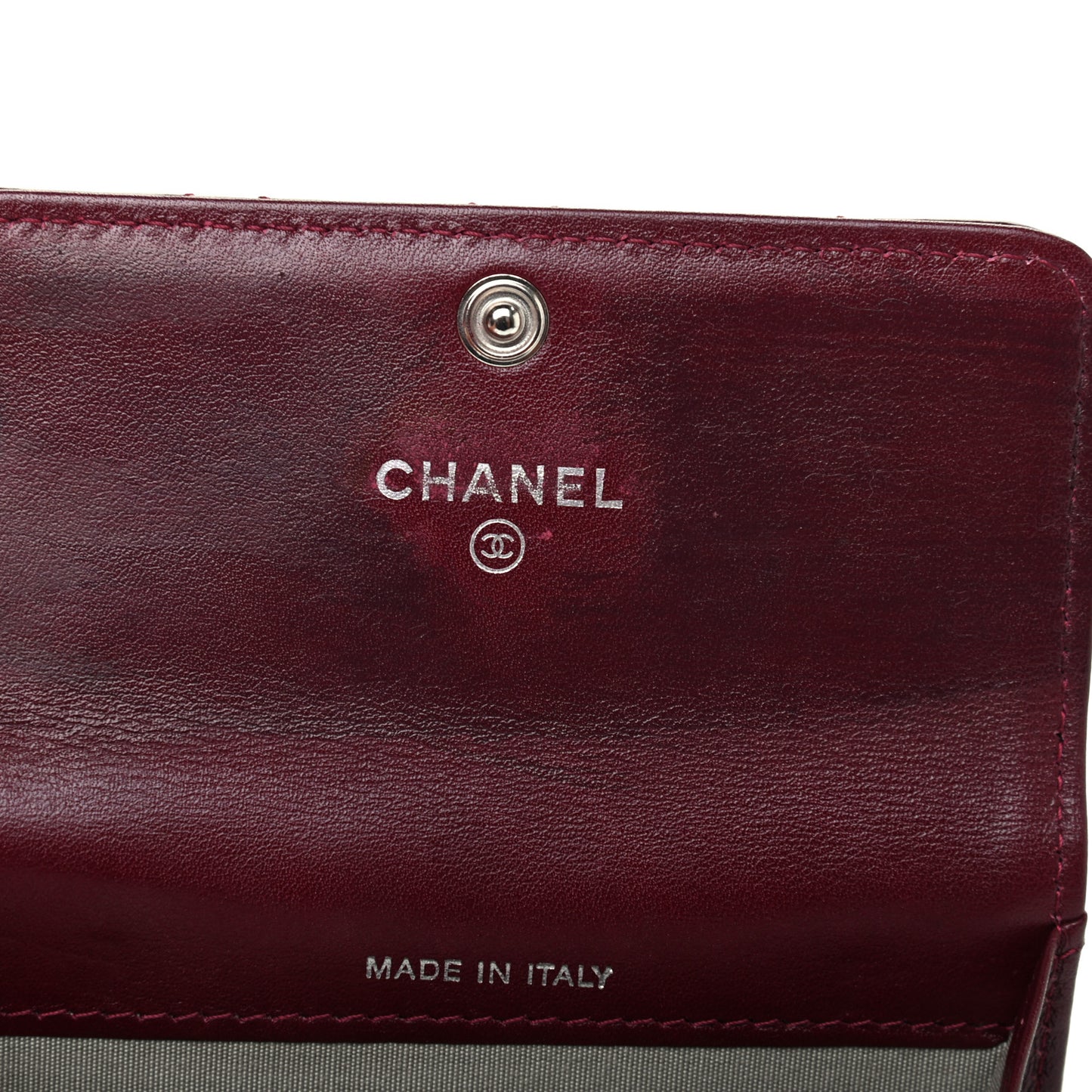 Patent Brilliant Flap Card Holder Burgundy
