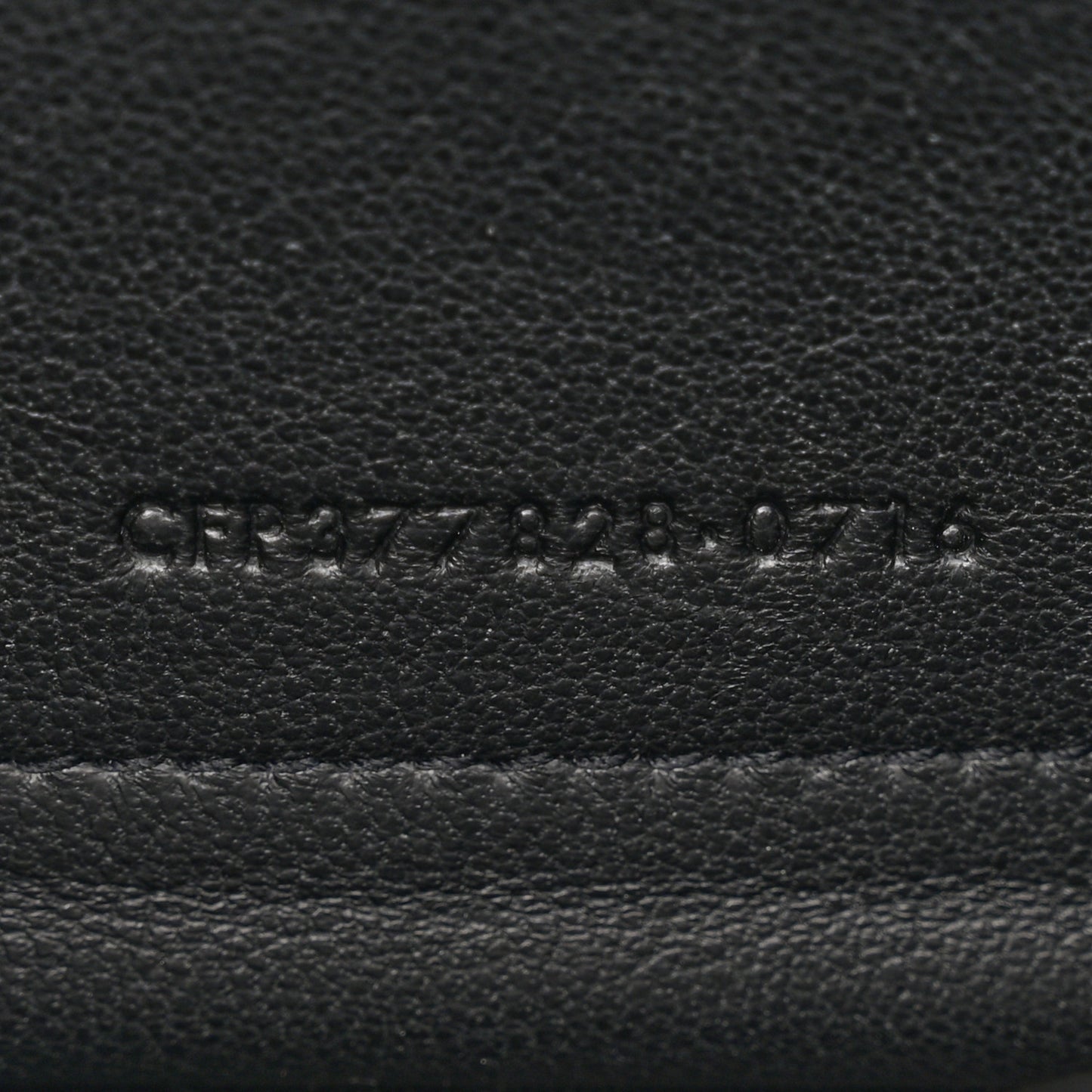 Grain De Poudre Matelasse Chevron Monogram Chain Wallet Black