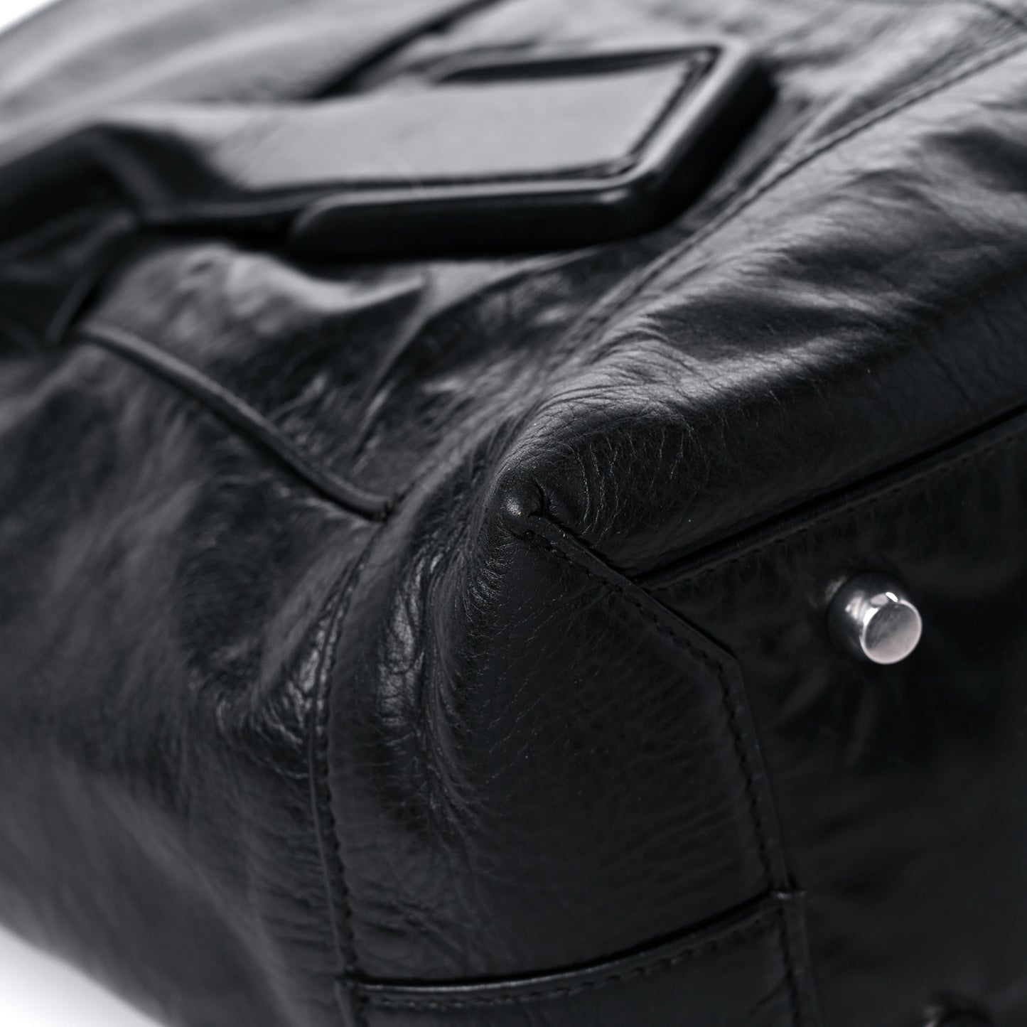 Paper Calfskin Maxi Intrecciato Arco Slouch Black Silver