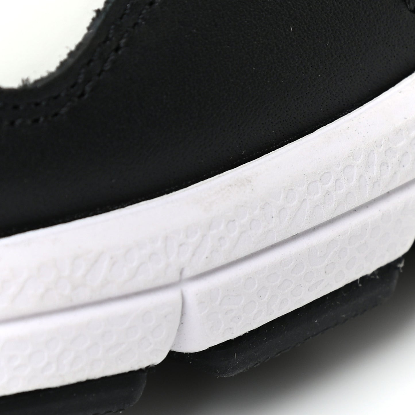 Calfskin Womens Interlocking G Sneakers 40 Black White