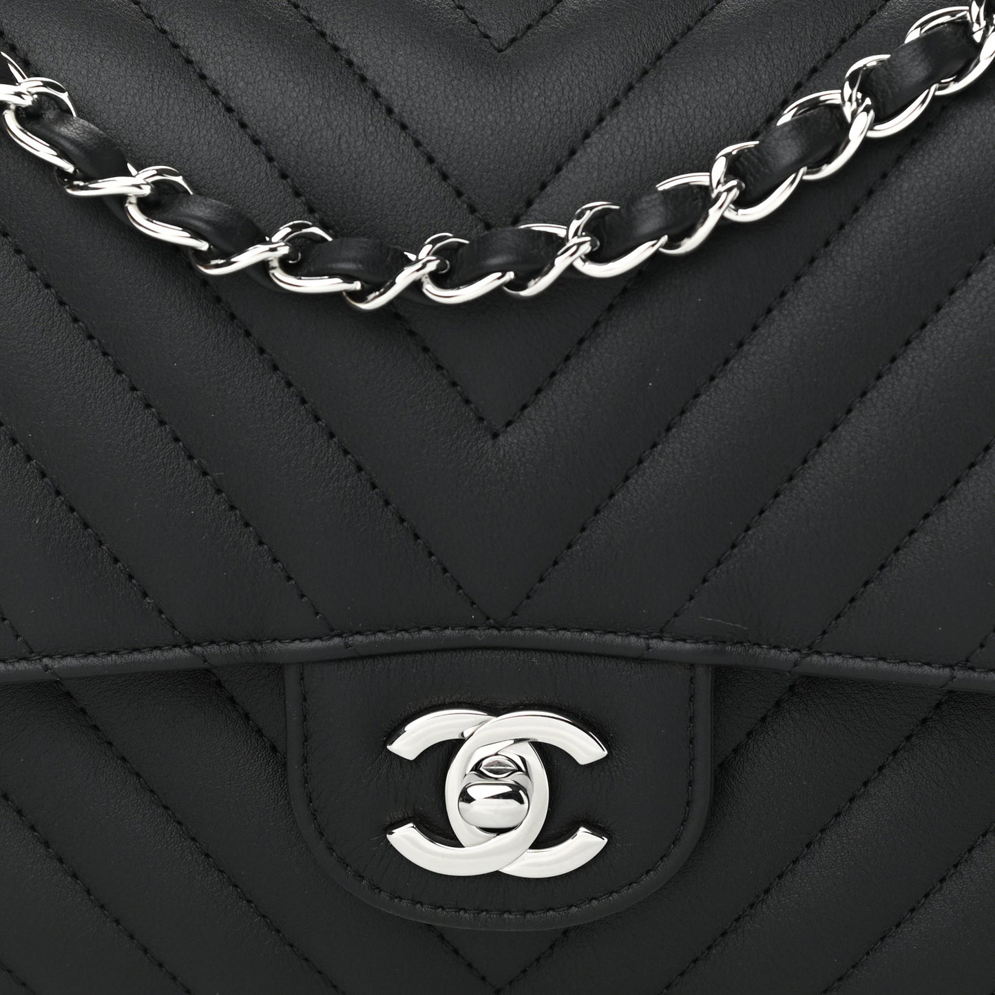 Calfskin Chevron Quilted Medium Double Flap Black