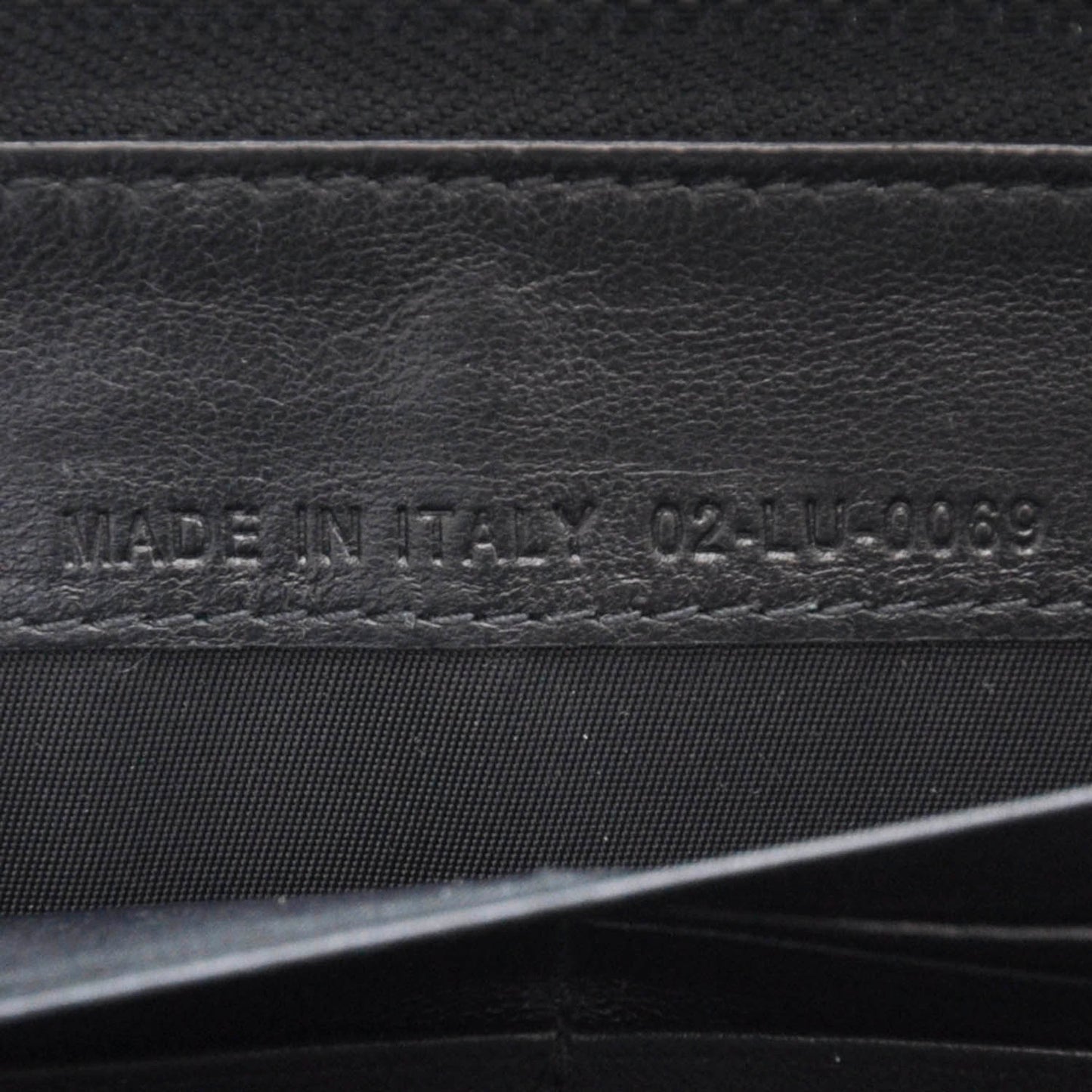 Patent Ultimate Zip Around Wallet