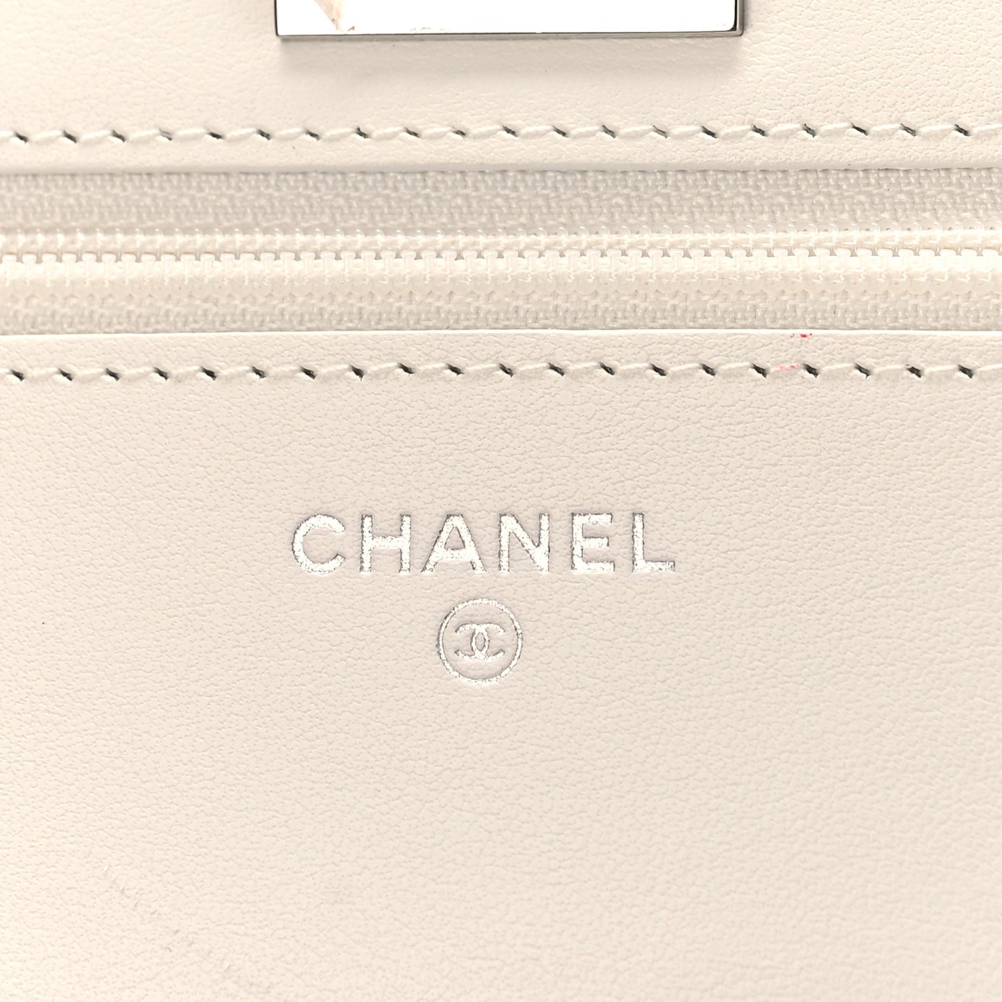 Tweed Quilted Reissue Wallet On Chain WOC White Black