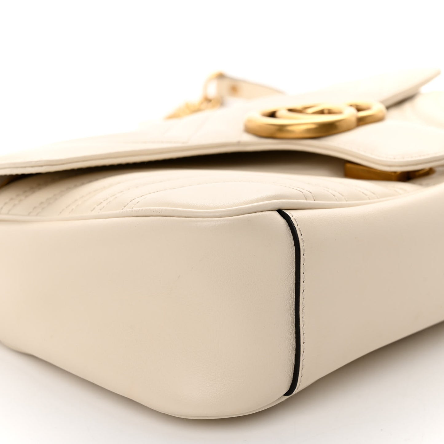 Calfskin Matelasse Small GG Marmont Shoulder Bag White