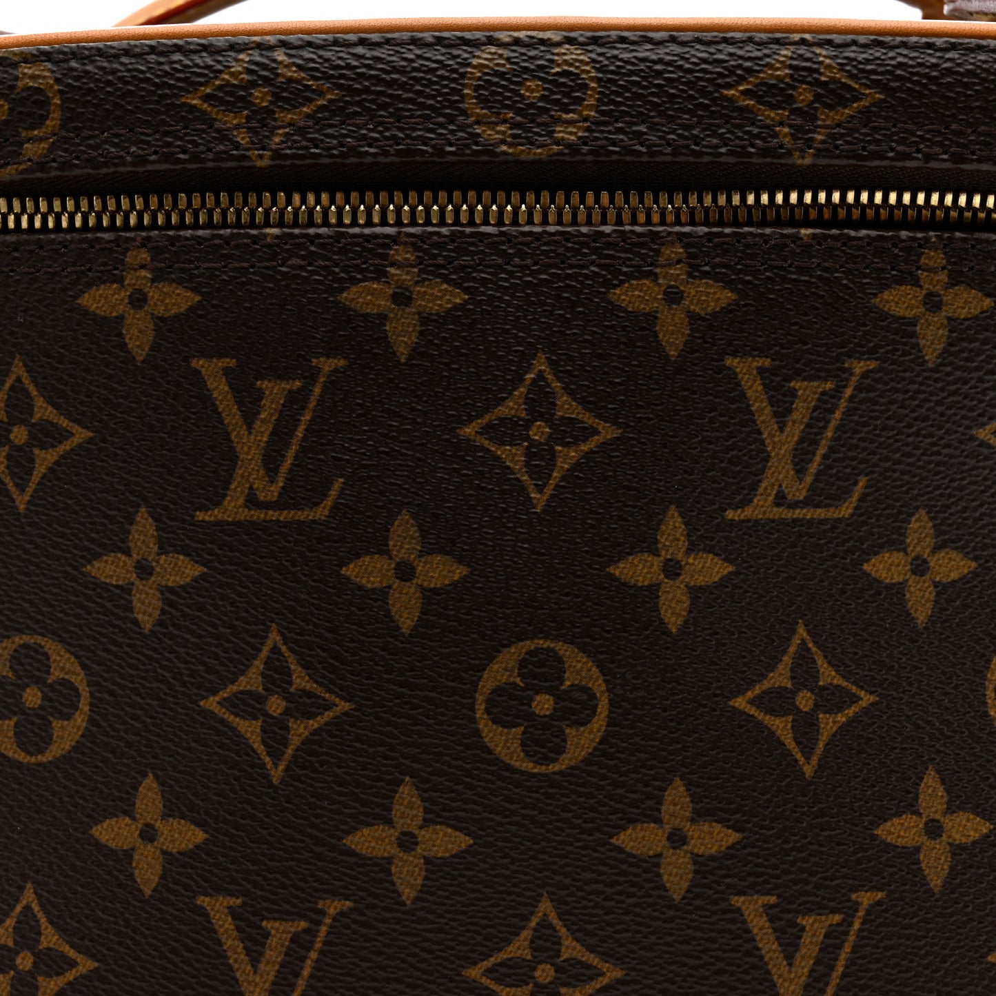 Monogram Nice Vanity