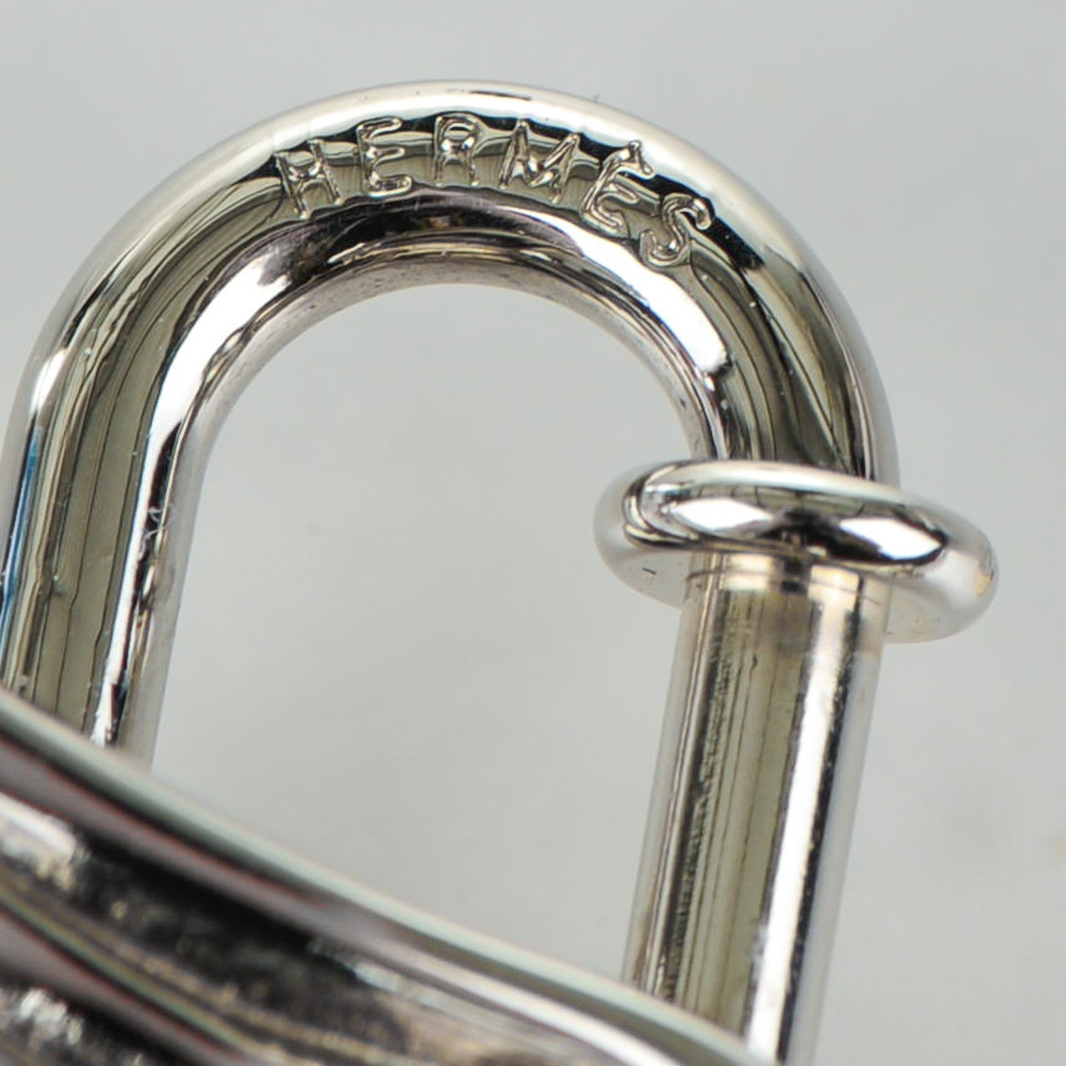 Hermes Pegasus Cadena Lock Palladium 3 of 3