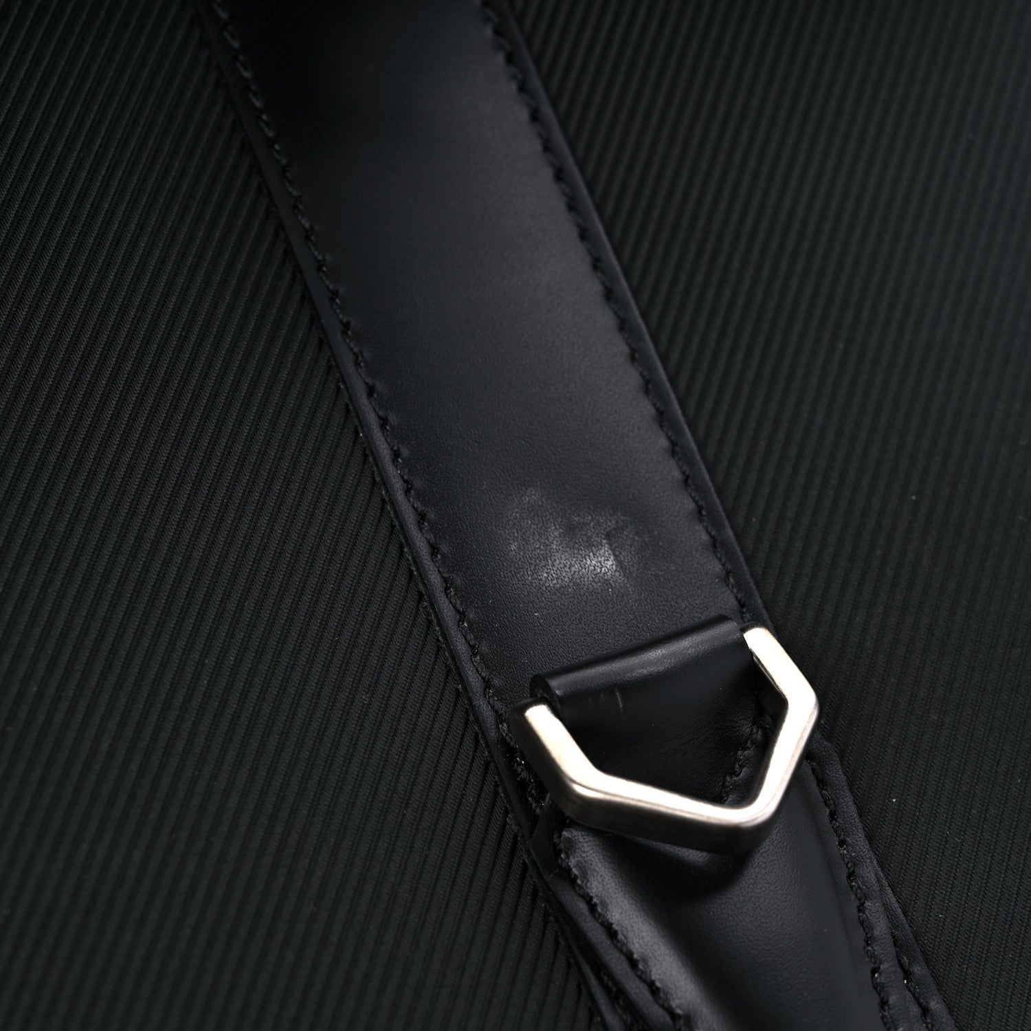 Louis Vuitton Taiga Nylon 3 Hanger Garment Carrier Epicea 13 of 13