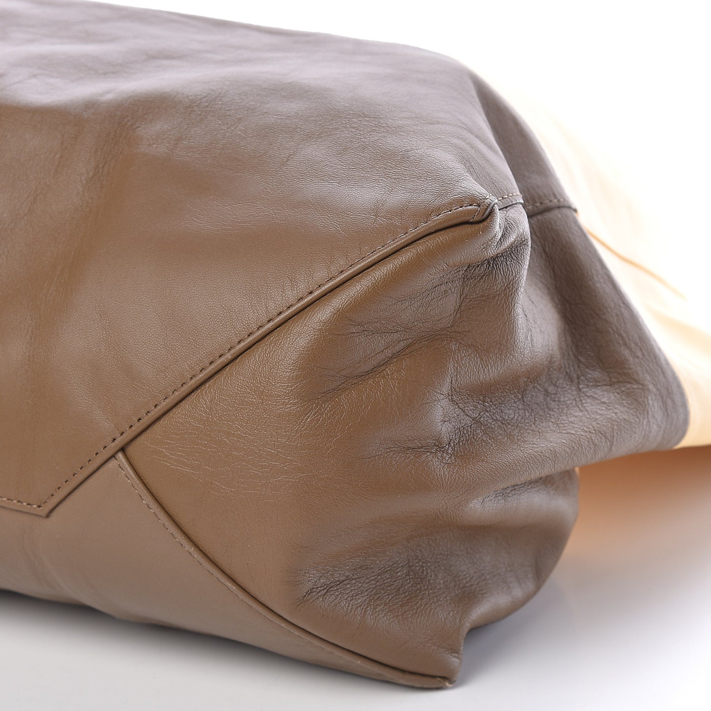 Lambskin Horizontal Bi-Color Cabas Butter