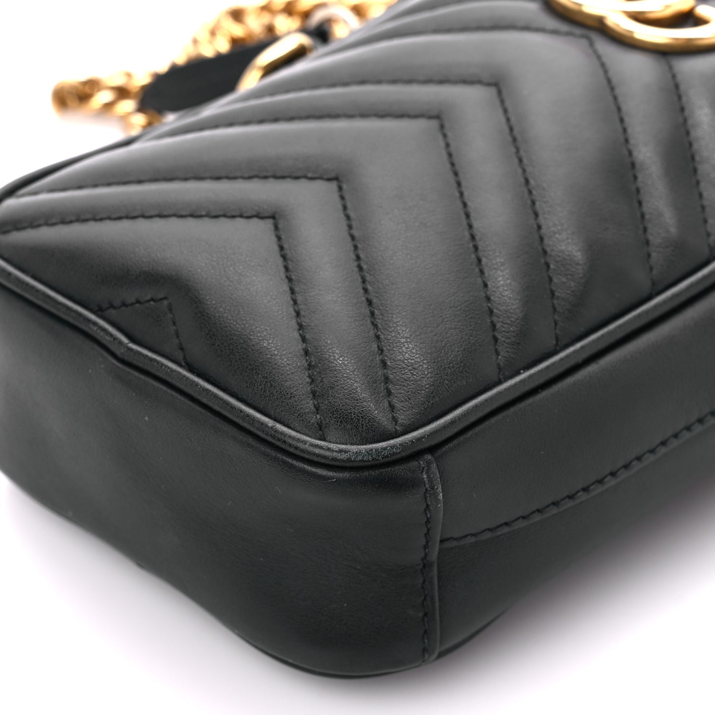 Calfskin Matelasse Mini GG Marmont Crossbody Bag Black