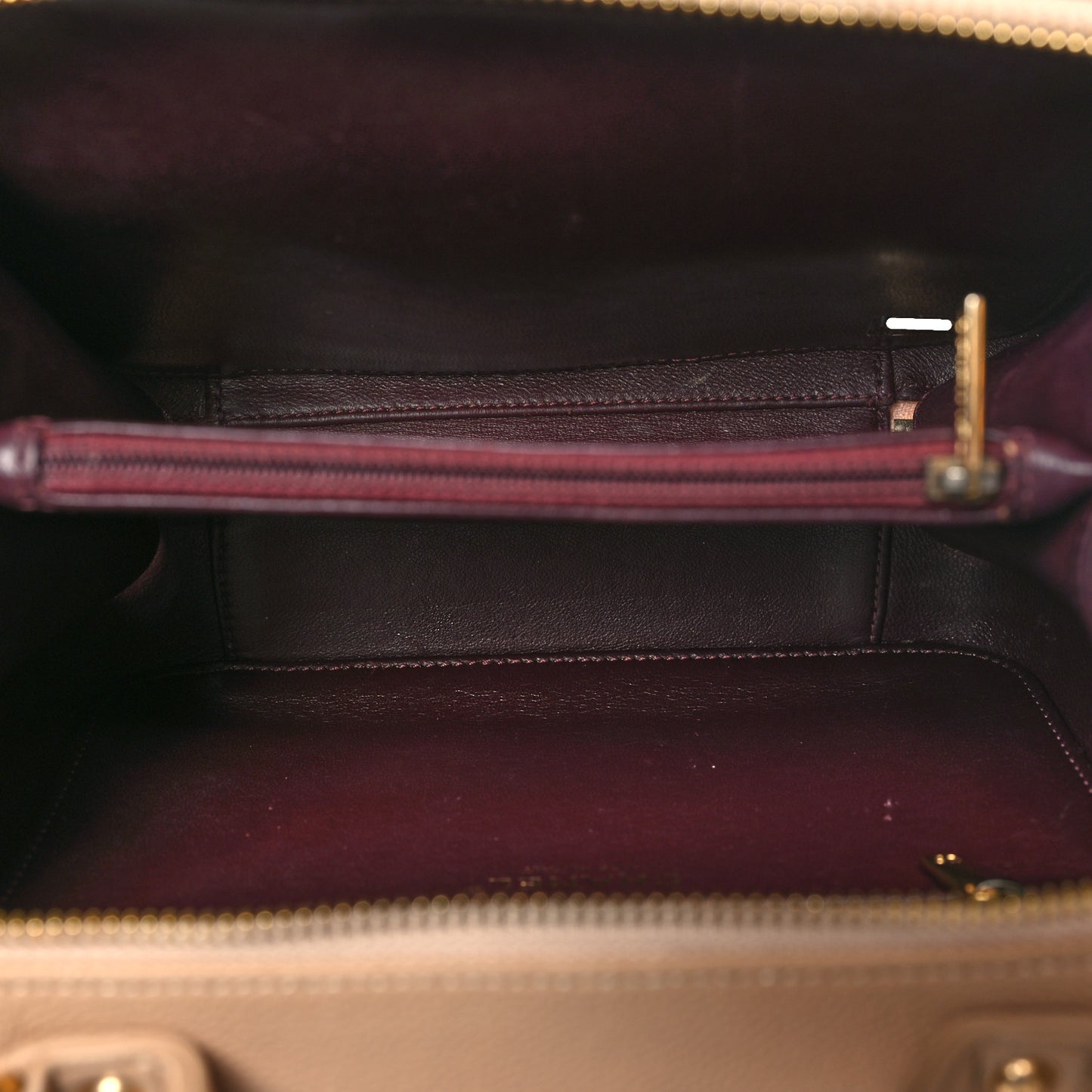 Caviar Quilted Medium CC Filigree Vanity Case Beige