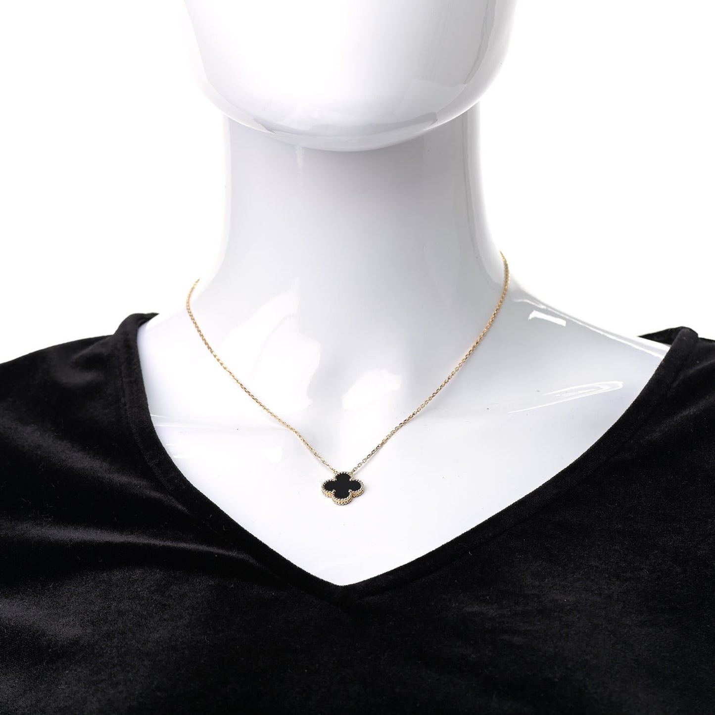 18K Yellow Gold Black Onyx Vintage Alhambra Pendant Necklace