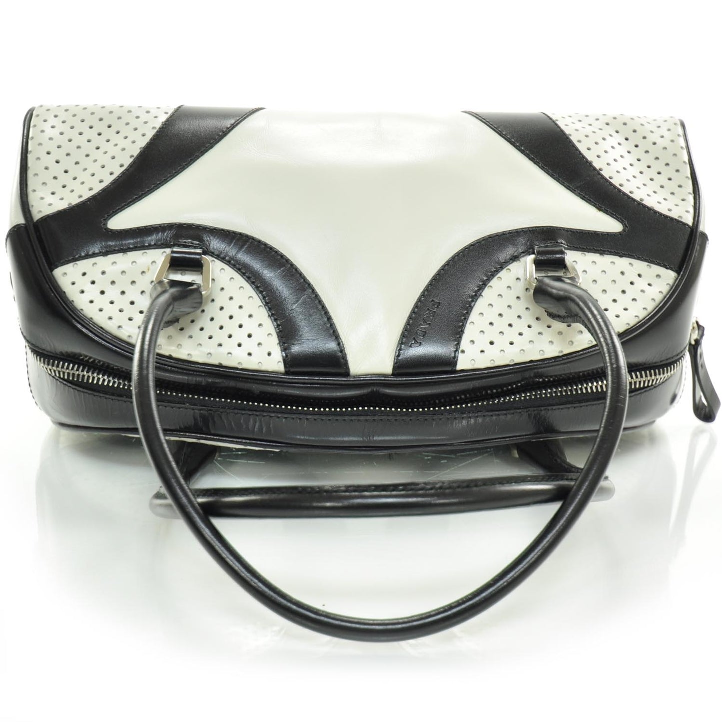 Vitello Drive Perforated Bowling Bag Gesso Black
