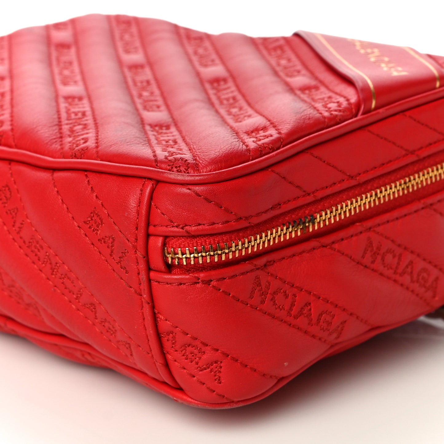 Calfskin Logo Matelasse Chain Strap Blanket Reporter XS Rouge Tango