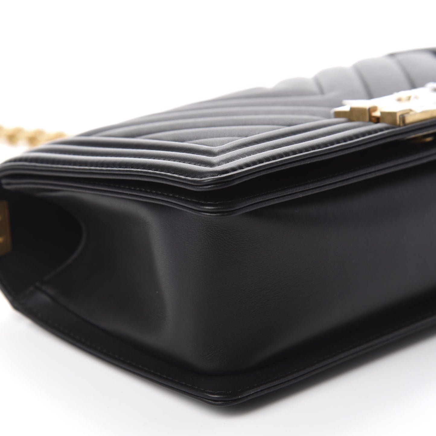 Calfskin Chevron Quilted Medium Boy Flap Black