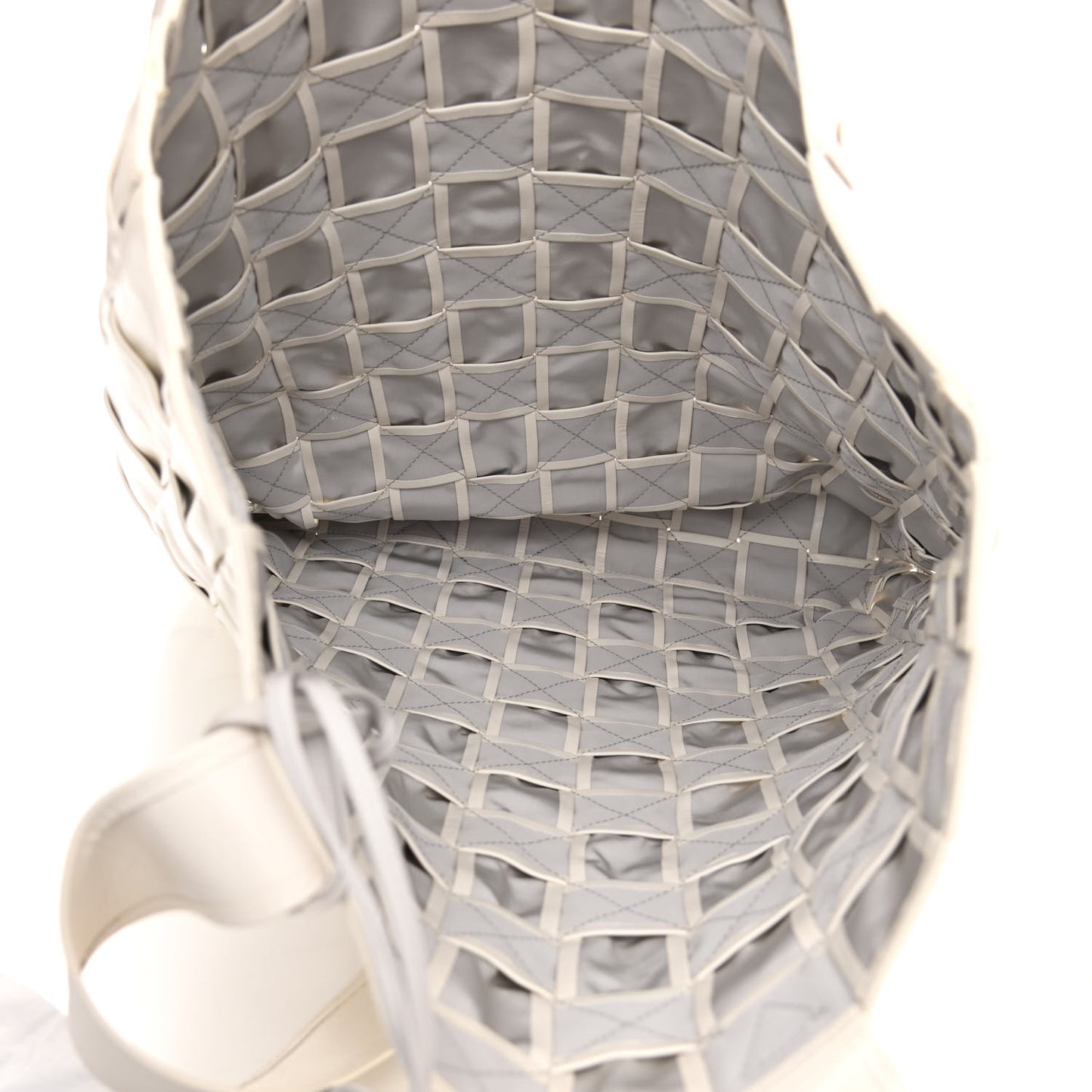 Calfskin Maxi Intrecciato Cassette Tote White