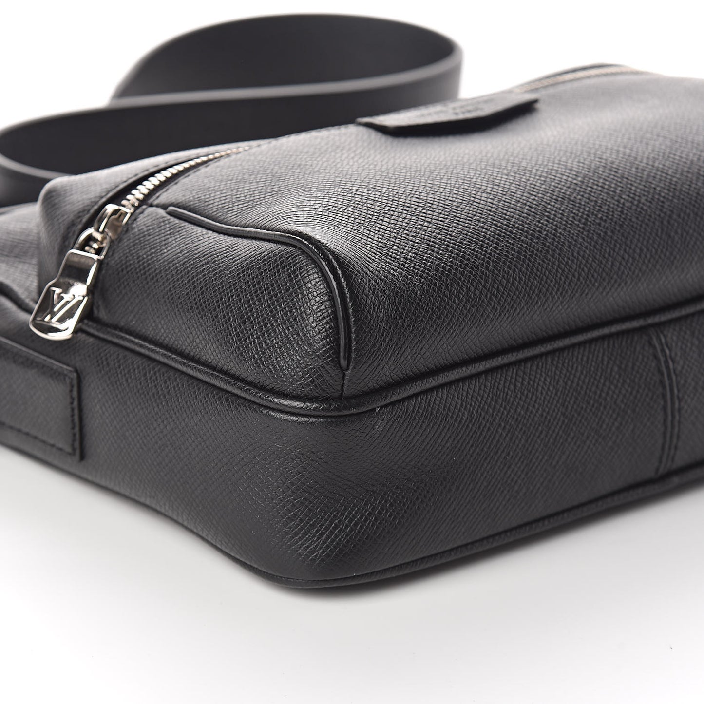 Taiga Outdoor Messenger PM Black