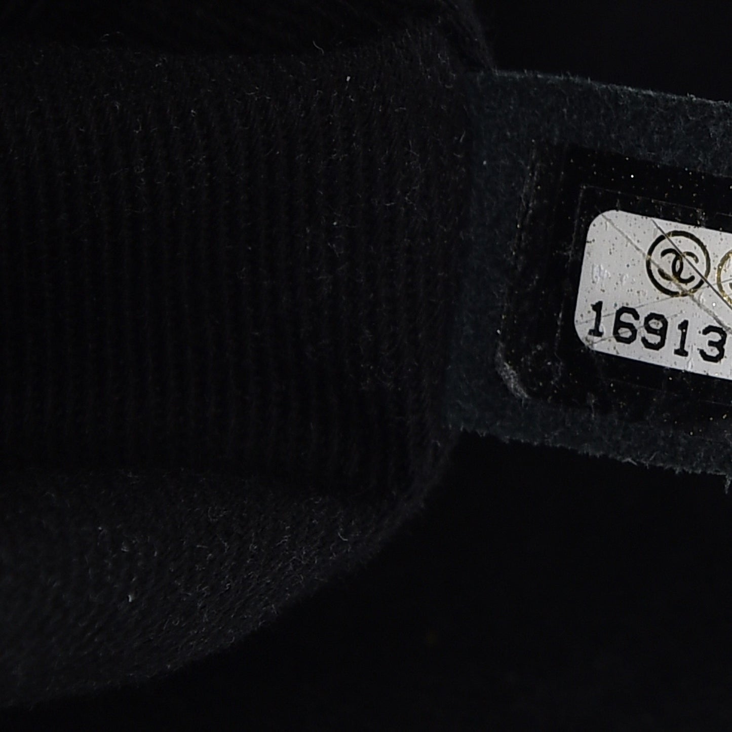 Suede Ultimate Stitch Flap Black